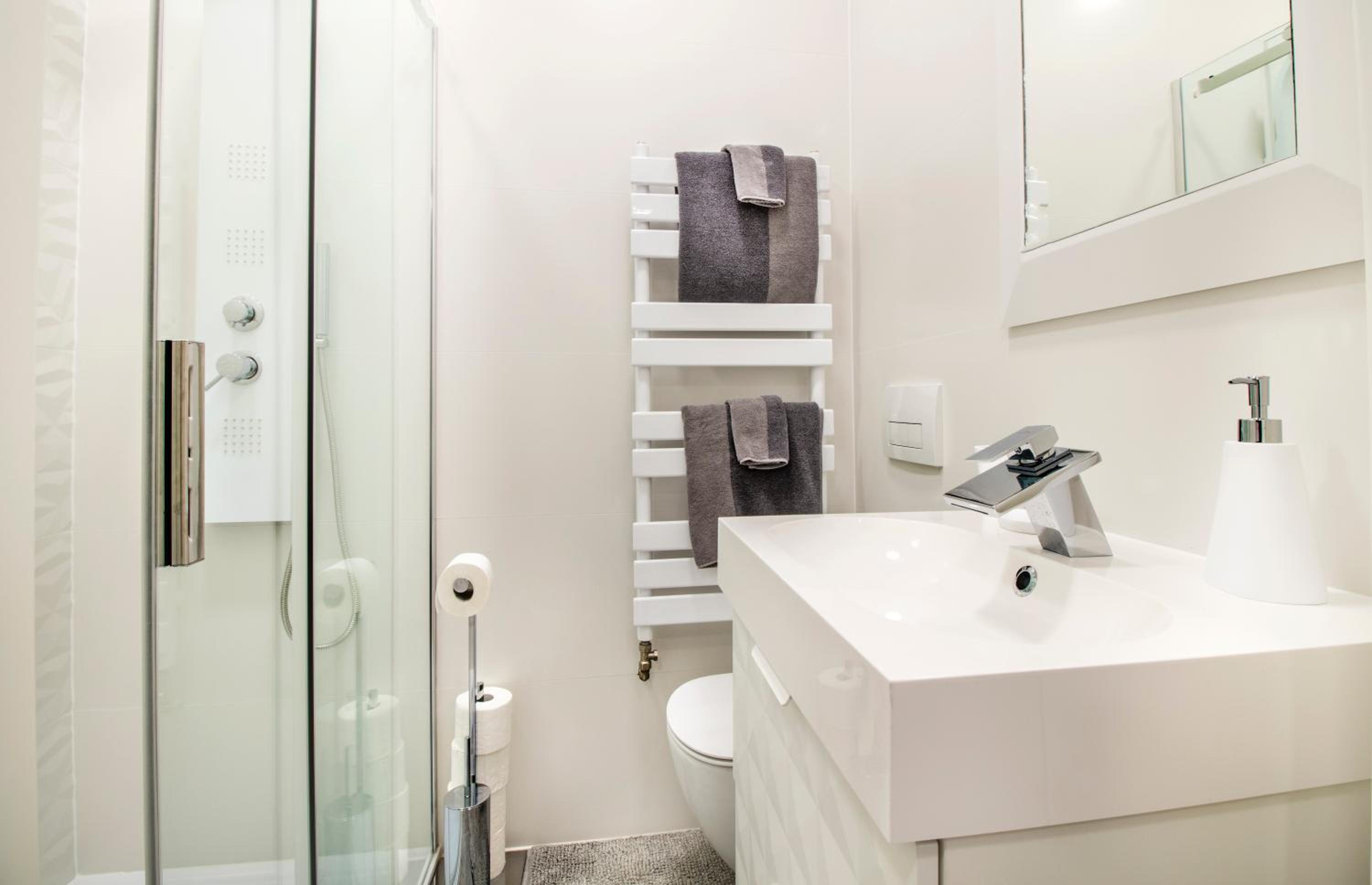 Studio Apartment - Photo 12