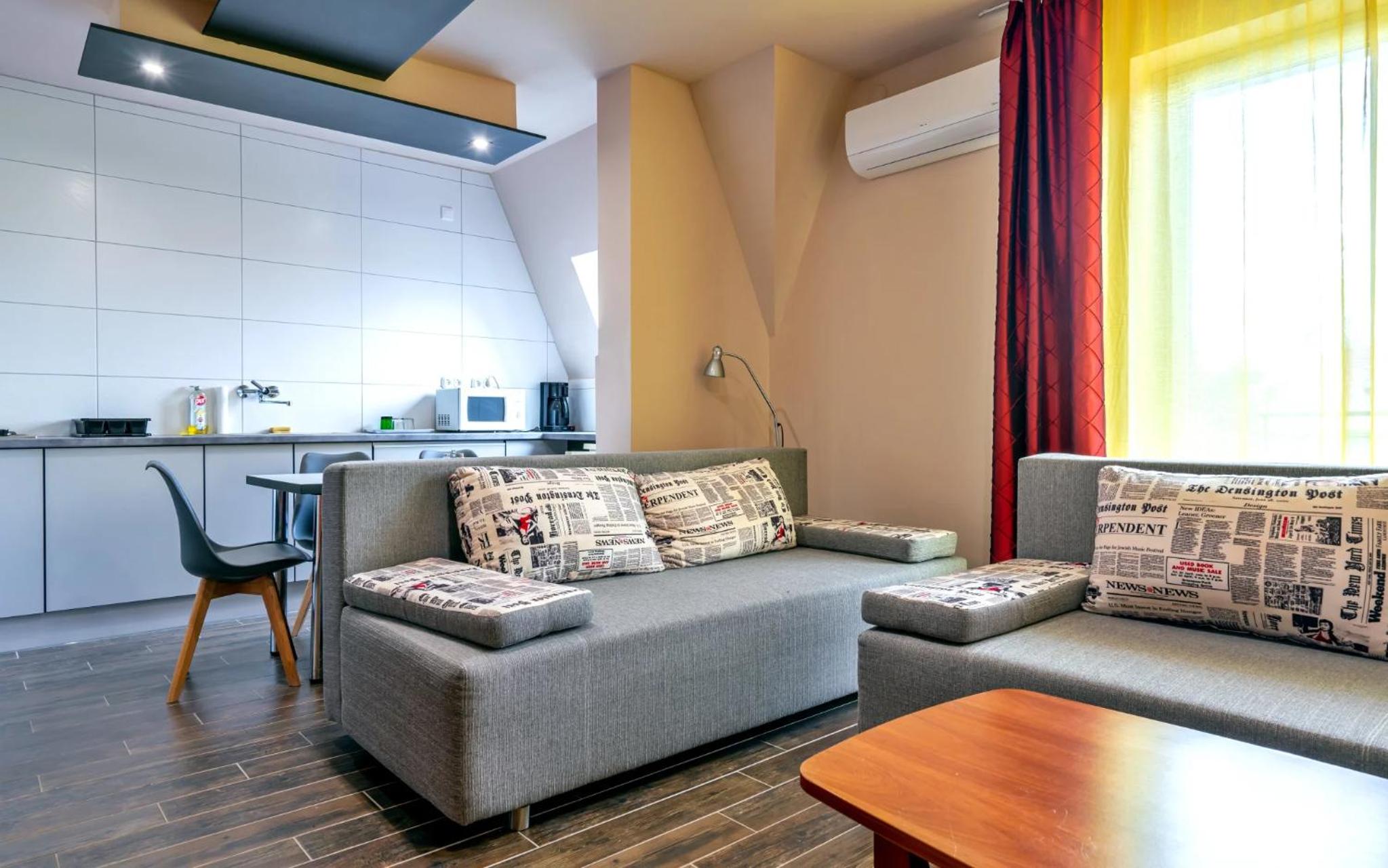 One-Bedroom Apartment - Photo 9