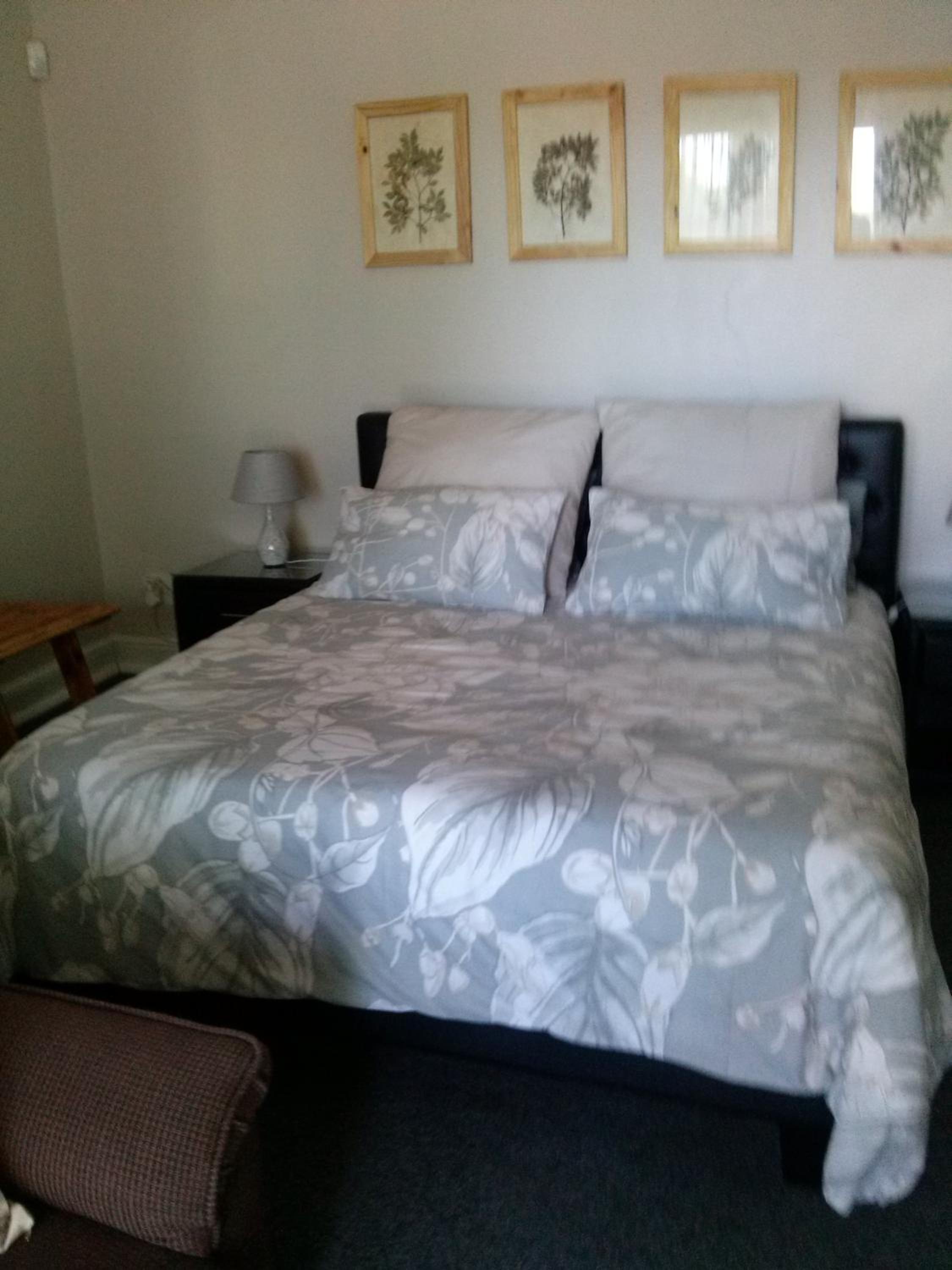 One-Bedroom Apartment - Photo 1