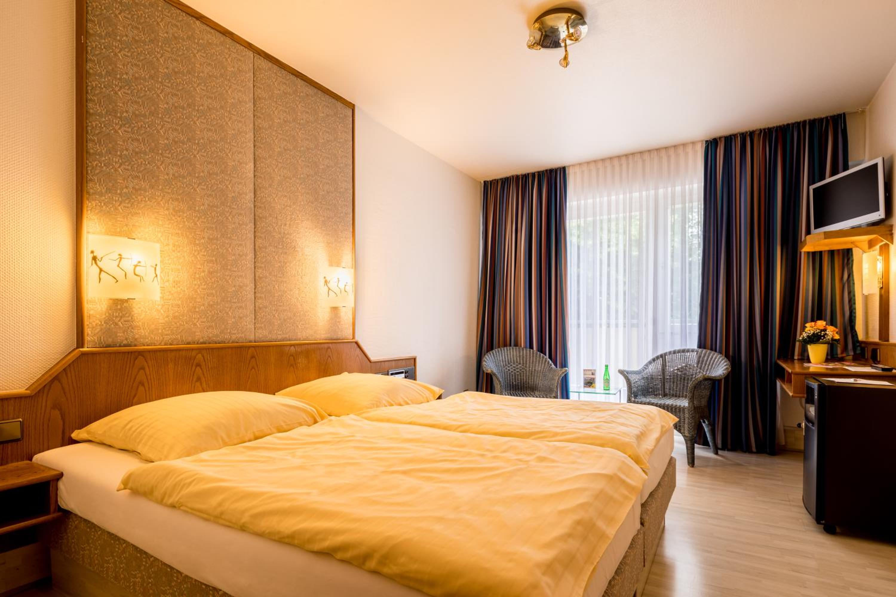 Business Double Room - Photo 4