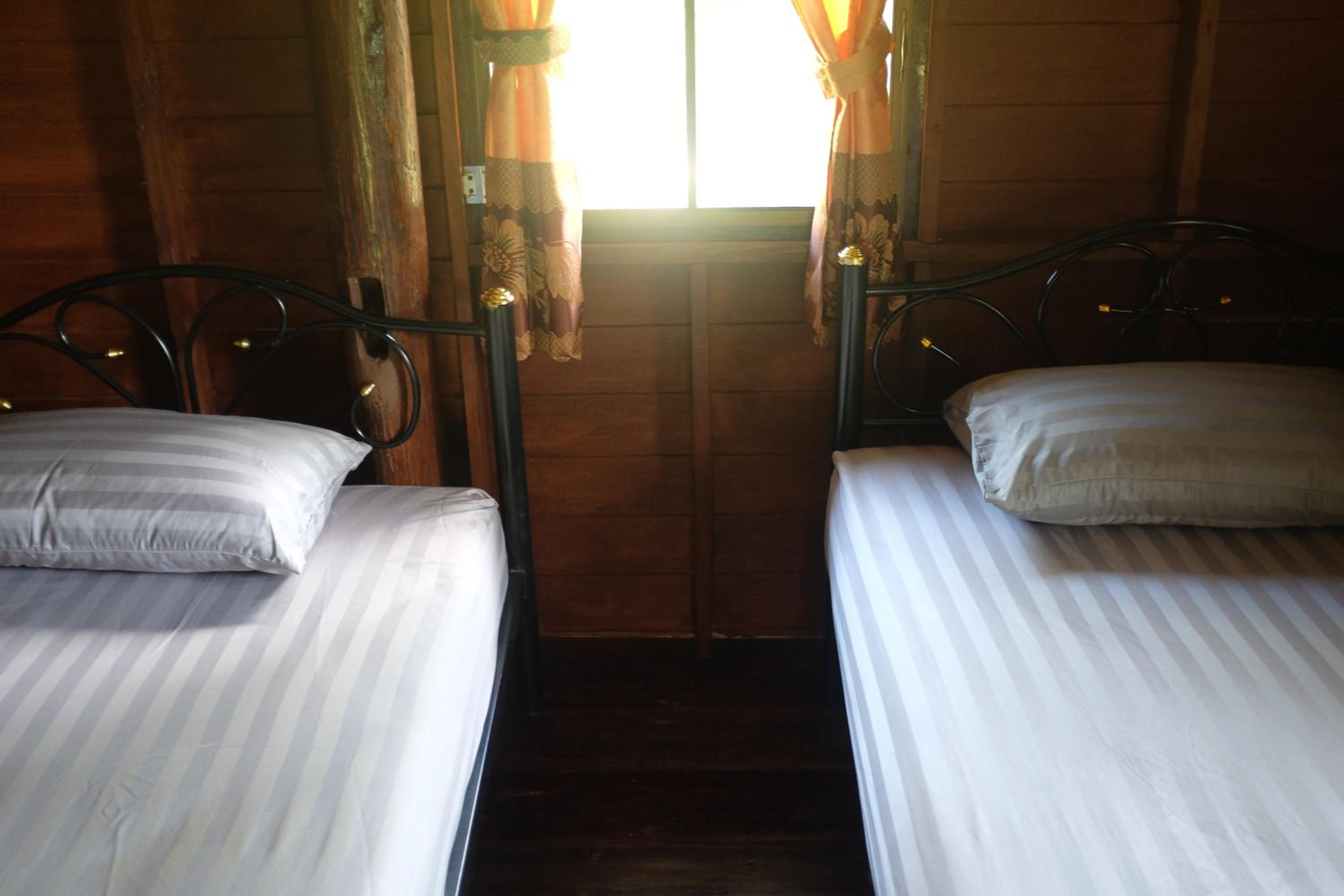 Budget Twin Room With Fan photo 1
