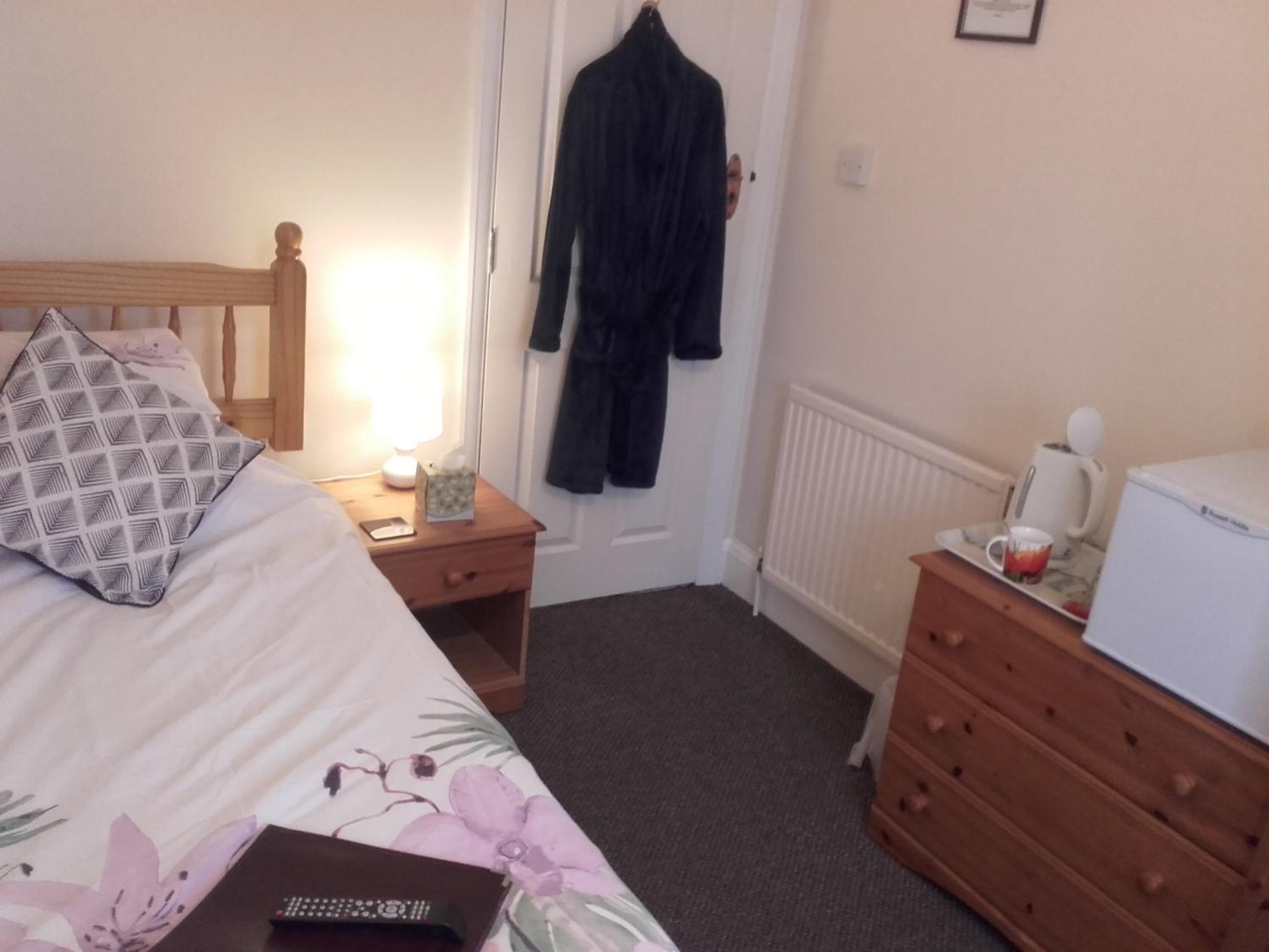 Single Room photo 2