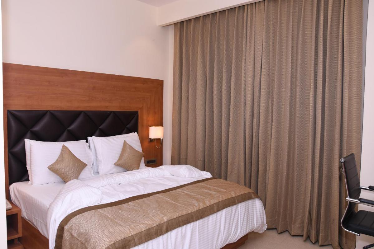 Large Double Room photo 3