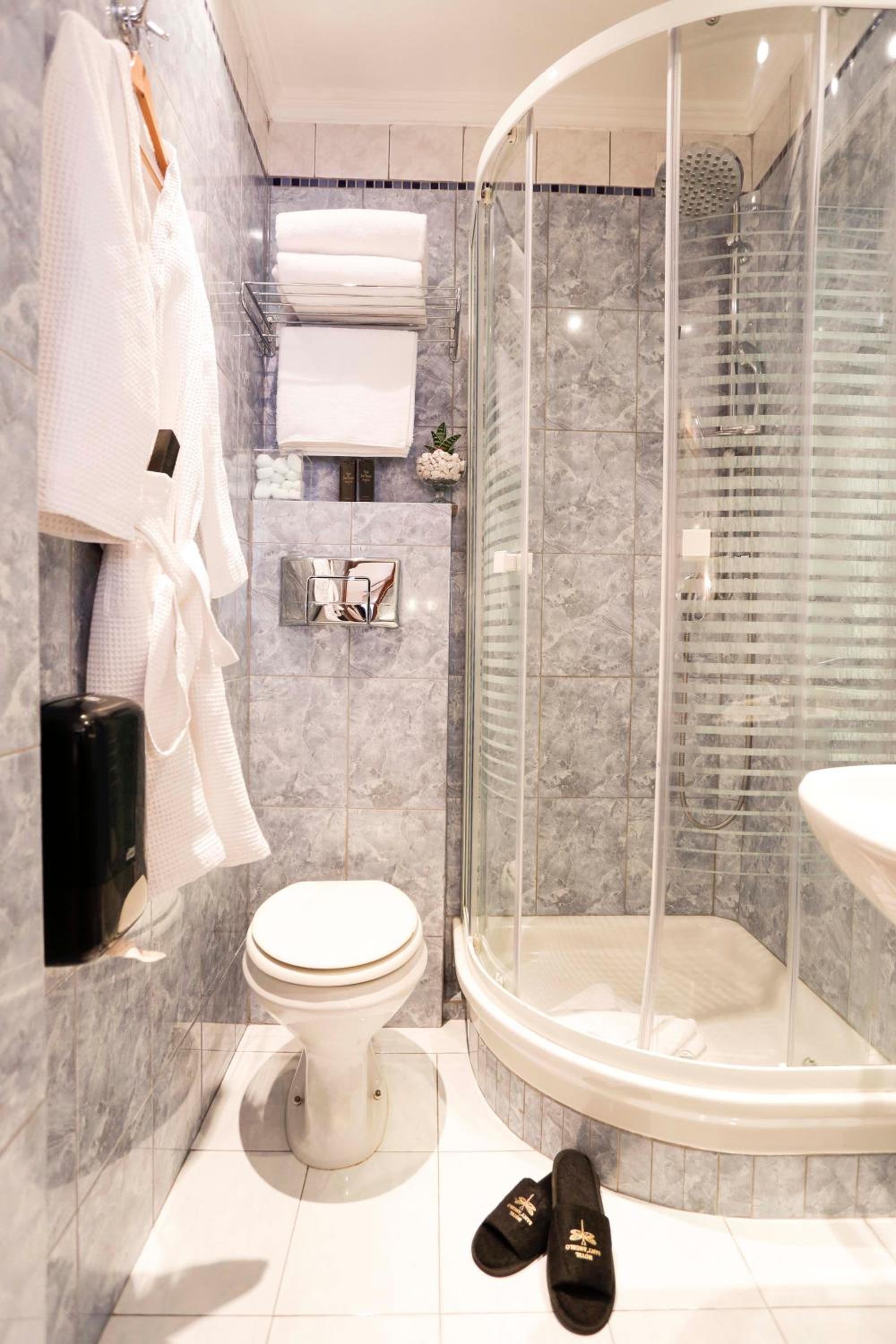 Classic Triple Room photo 3
