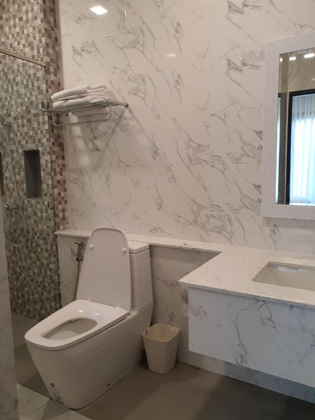 Large Double or Twin Room - Photo 5
