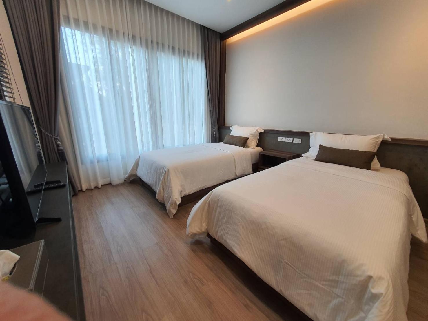 Large Double or Twin Room - Photo 3