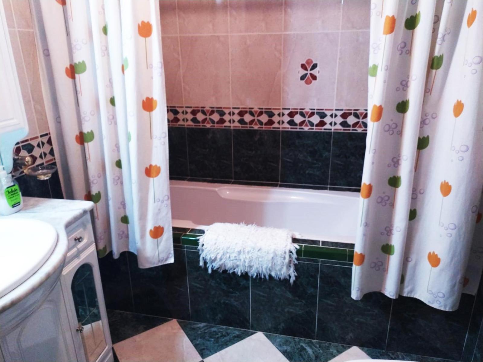 Two-Bedroom Apartment - Photo 2