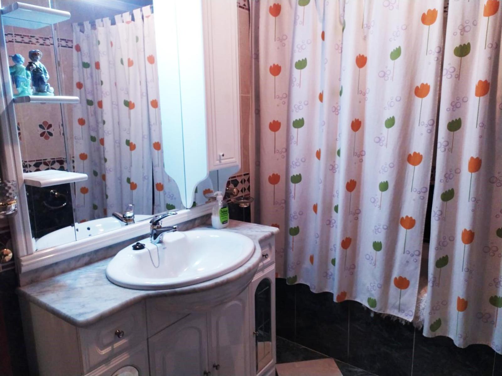 Two-Bedroom Apartment - Photo 3