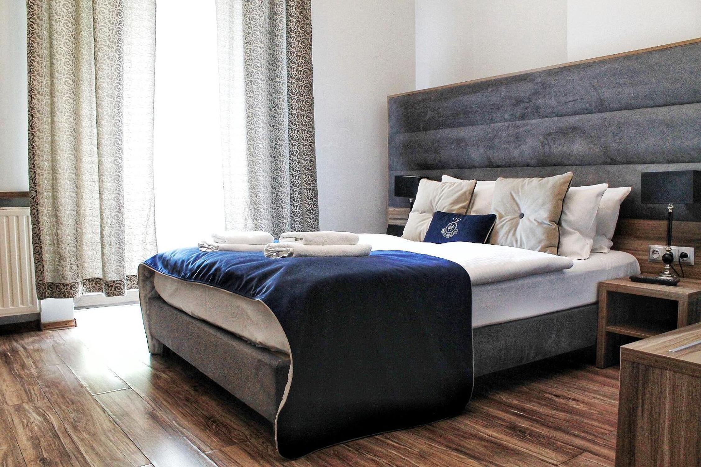 Deluxe Double Room - Photo 3