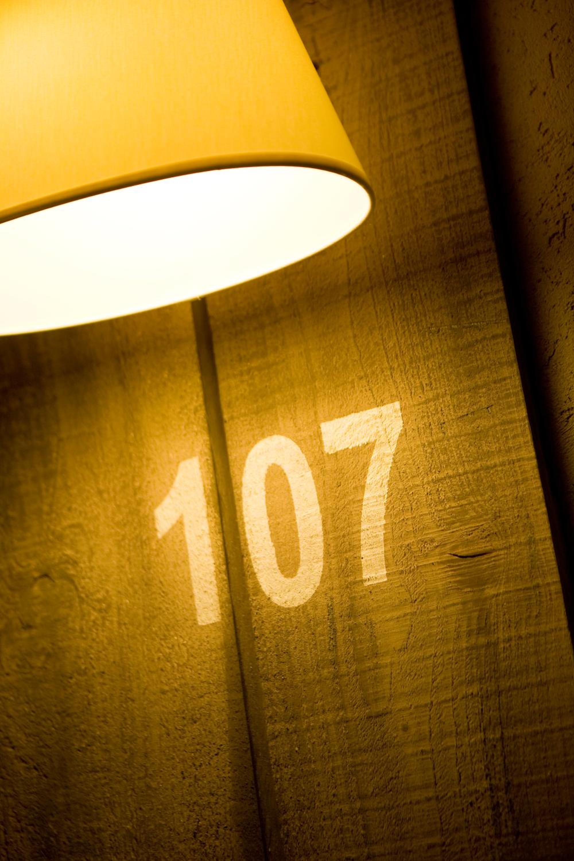 Standard Twin Room - Photo 5
