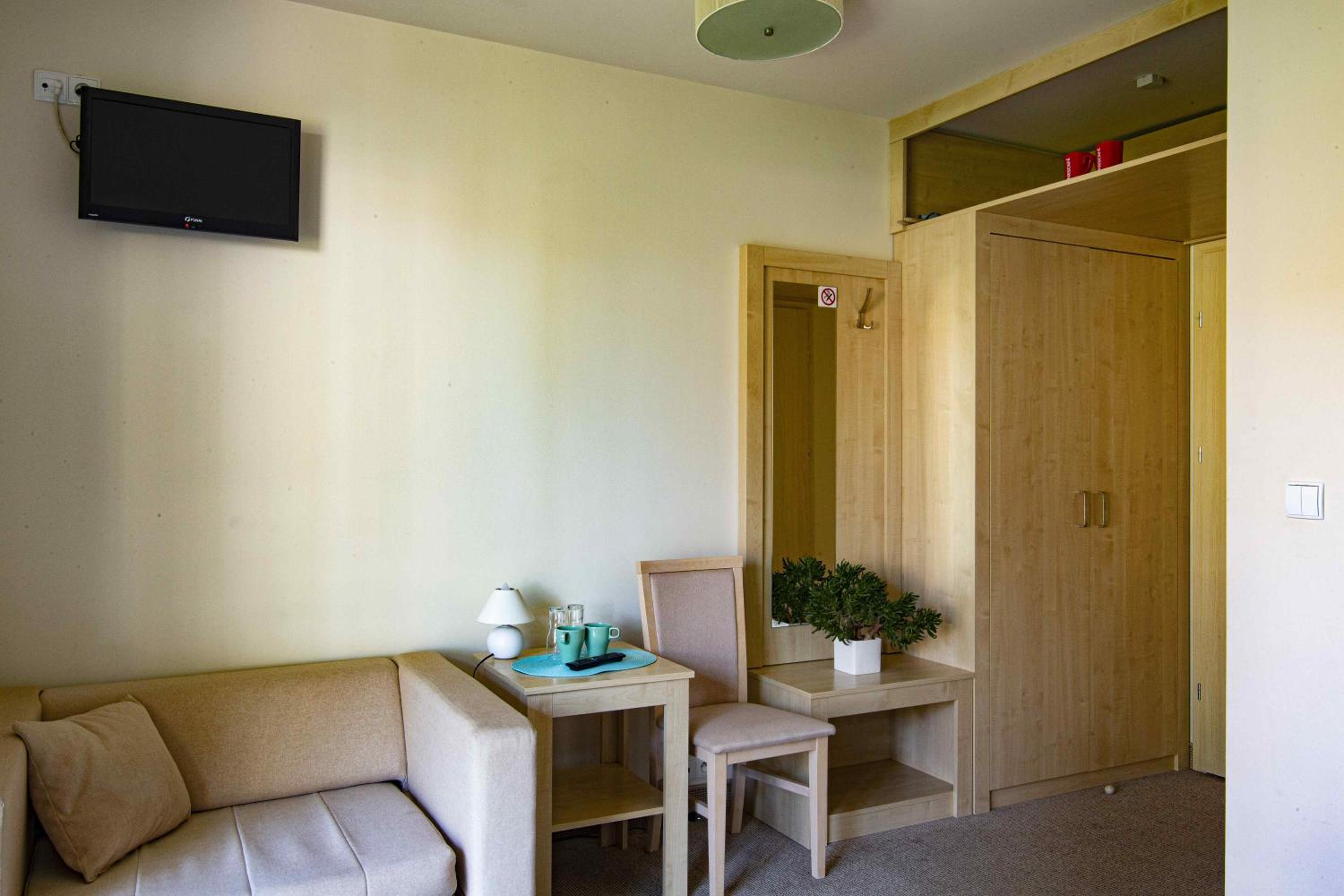 Double Room - Photo 19