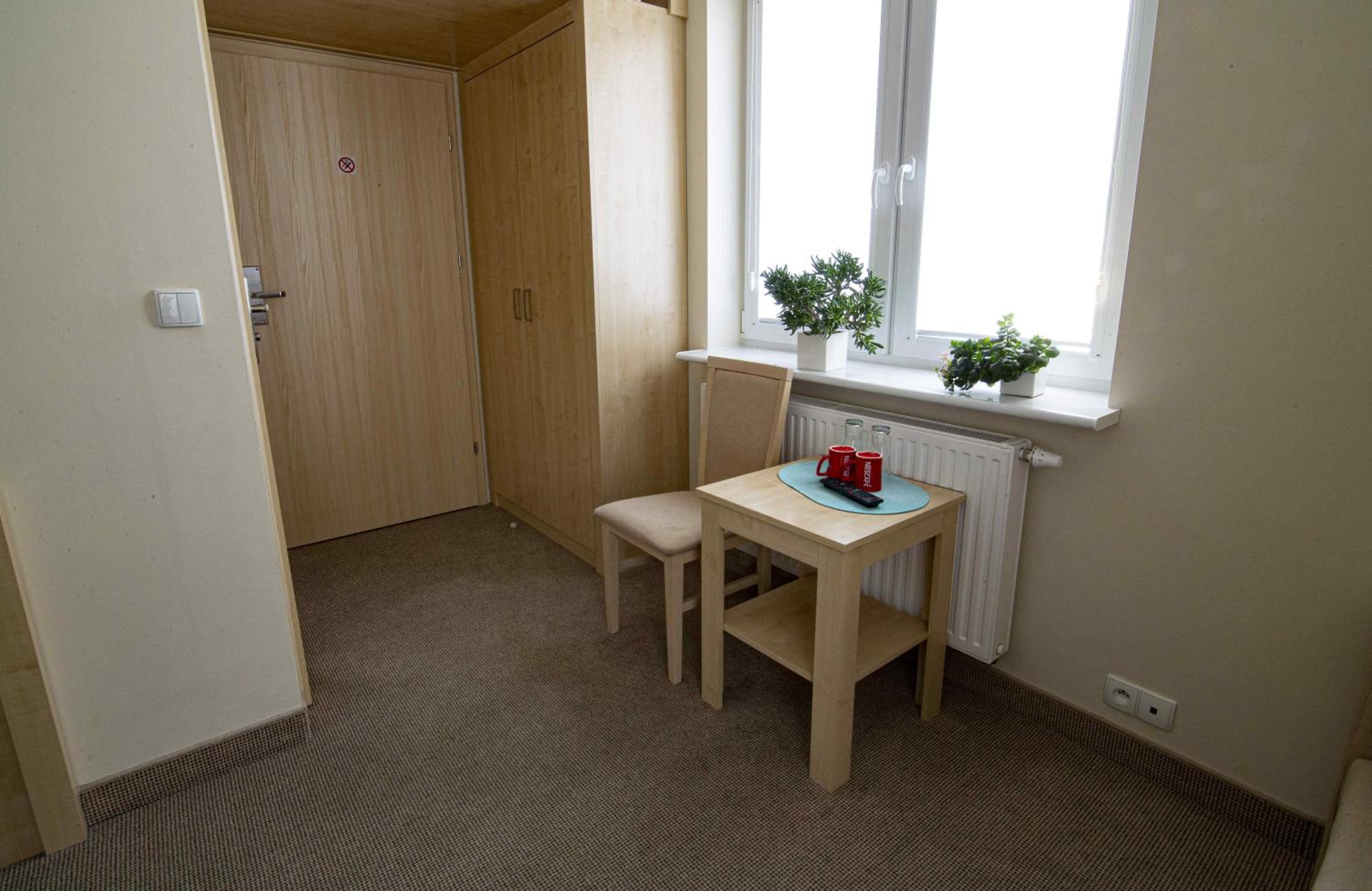 Deluxe Double Room (2 Adults + 1 Child) - Photo 26