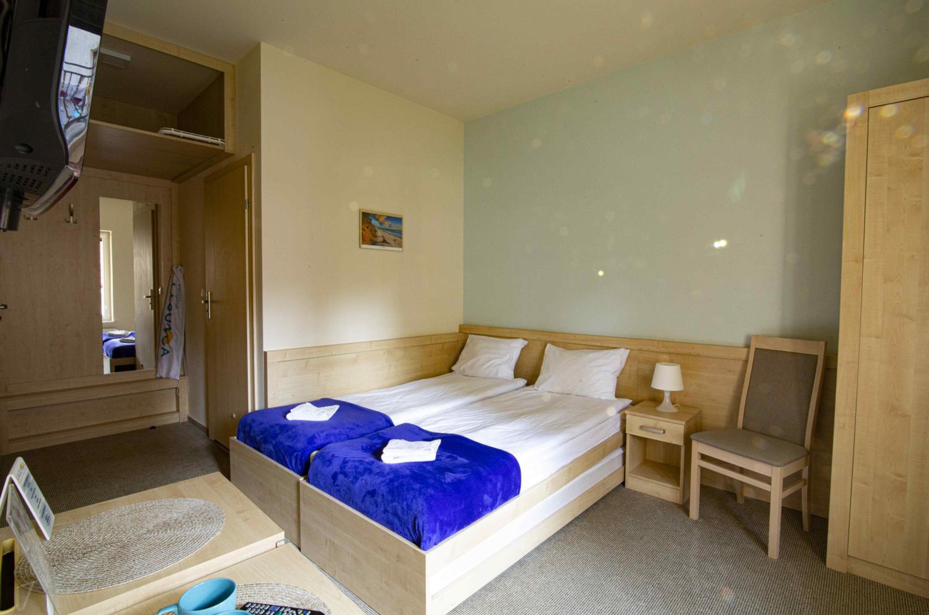Deluxe Double Room (2 Adults + 1 Child) - Photo 31