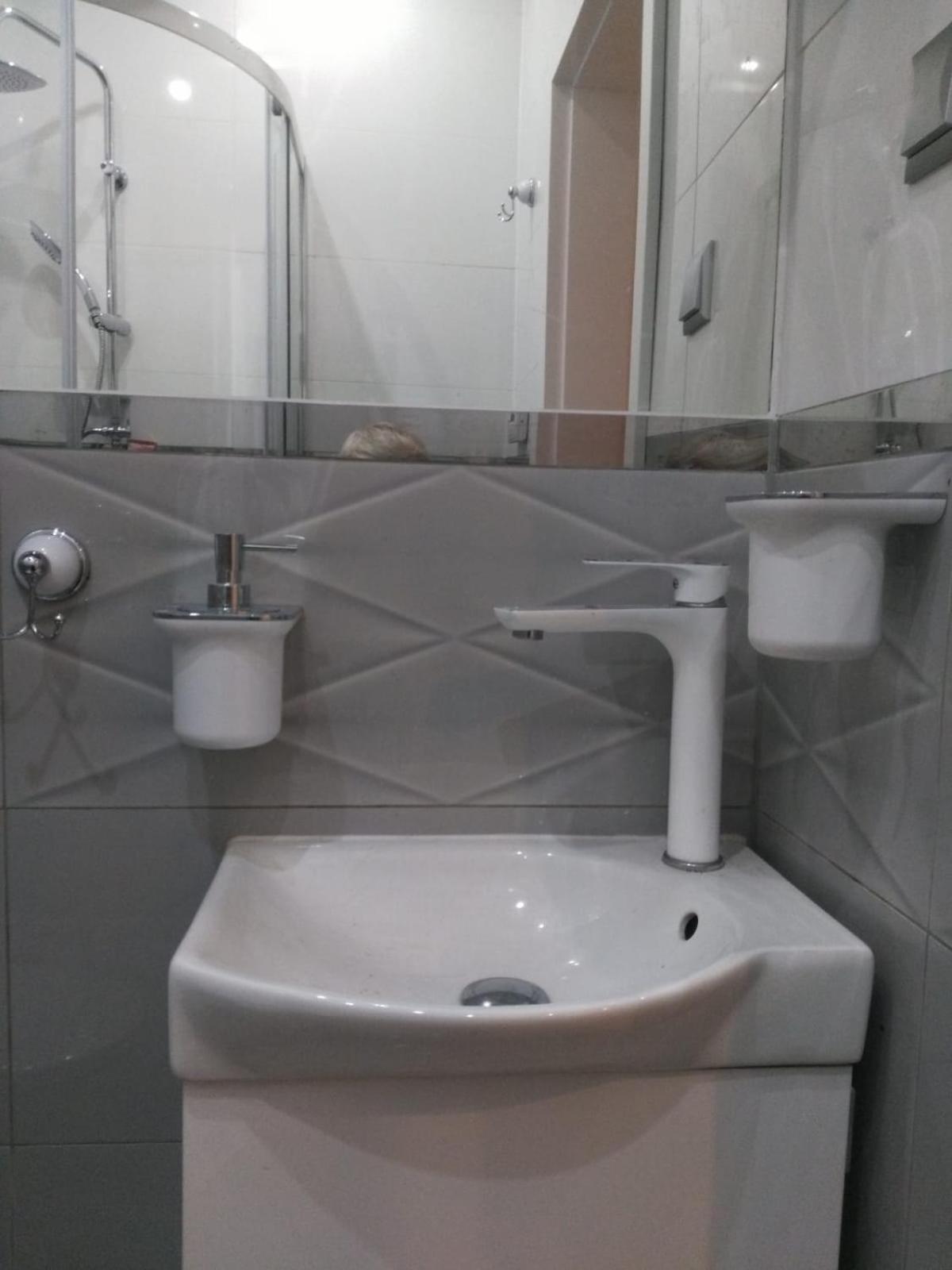 One-Bedroom Apartment - Photo 8