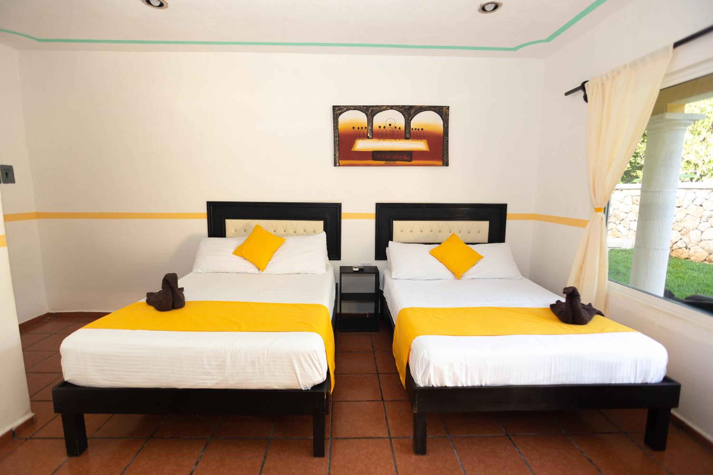 Twin Room with Garden View photo 3