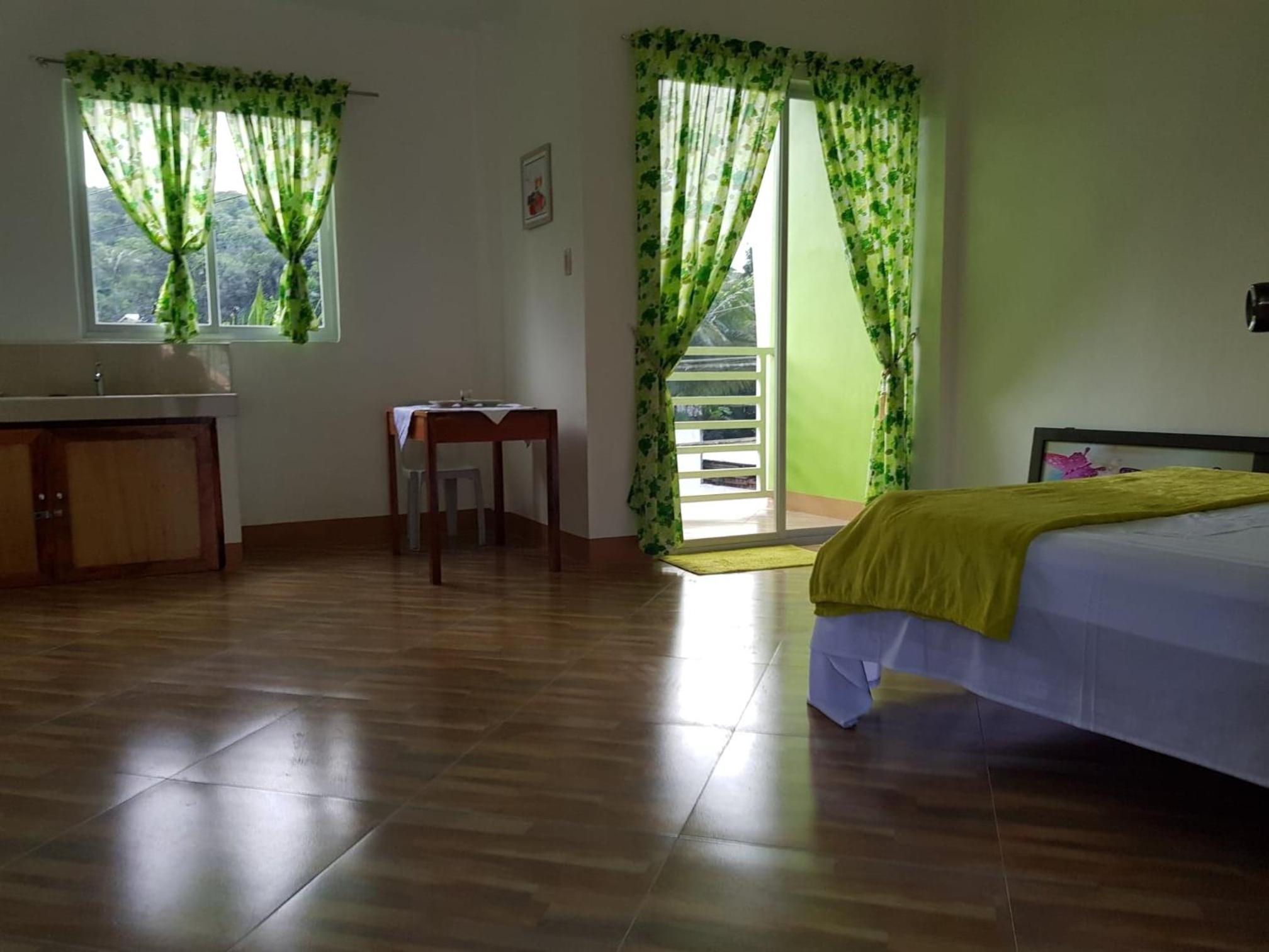 Deluxe Double Room - Photo 7