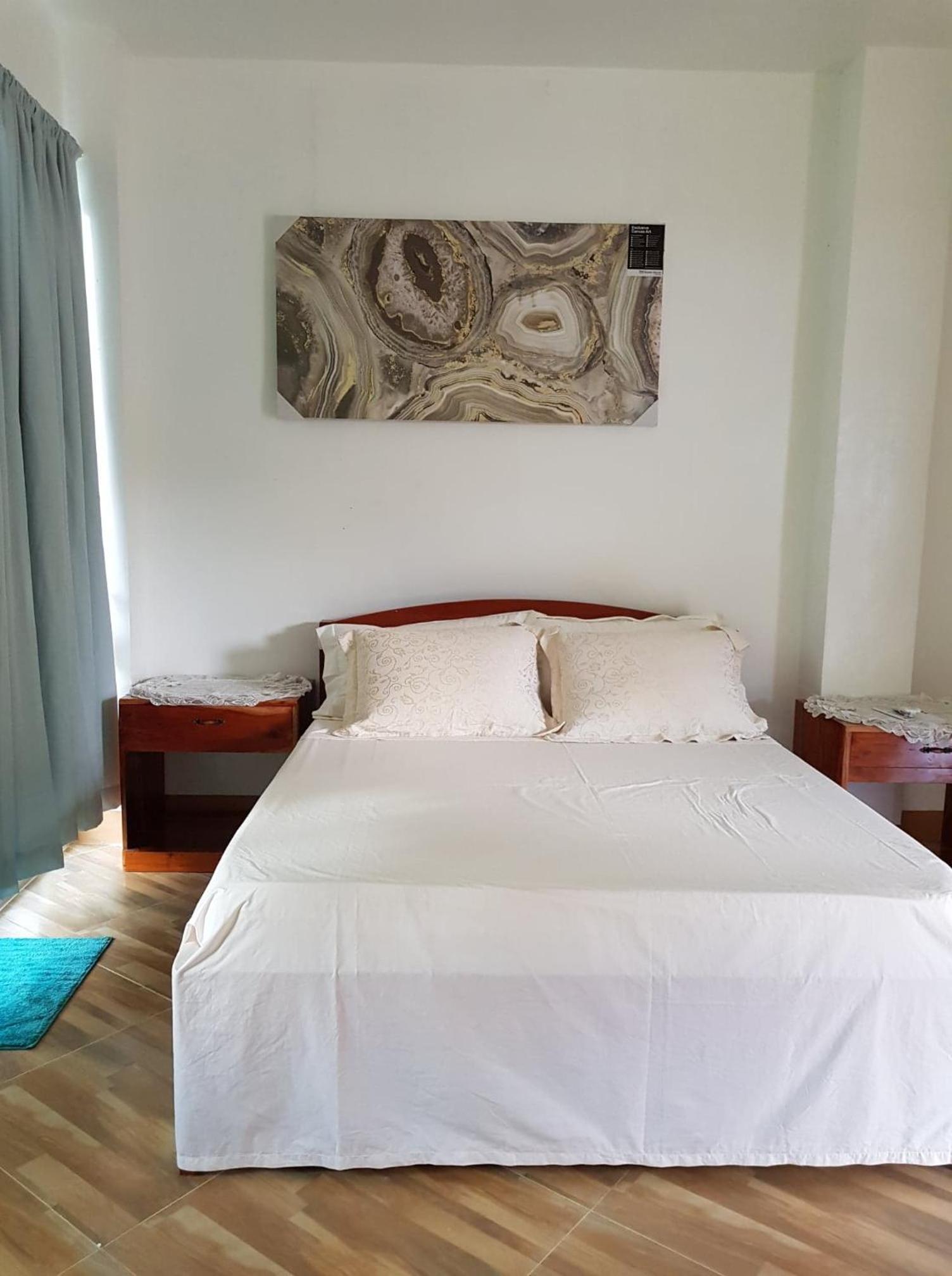 Deluxe Double Room - Photo 22