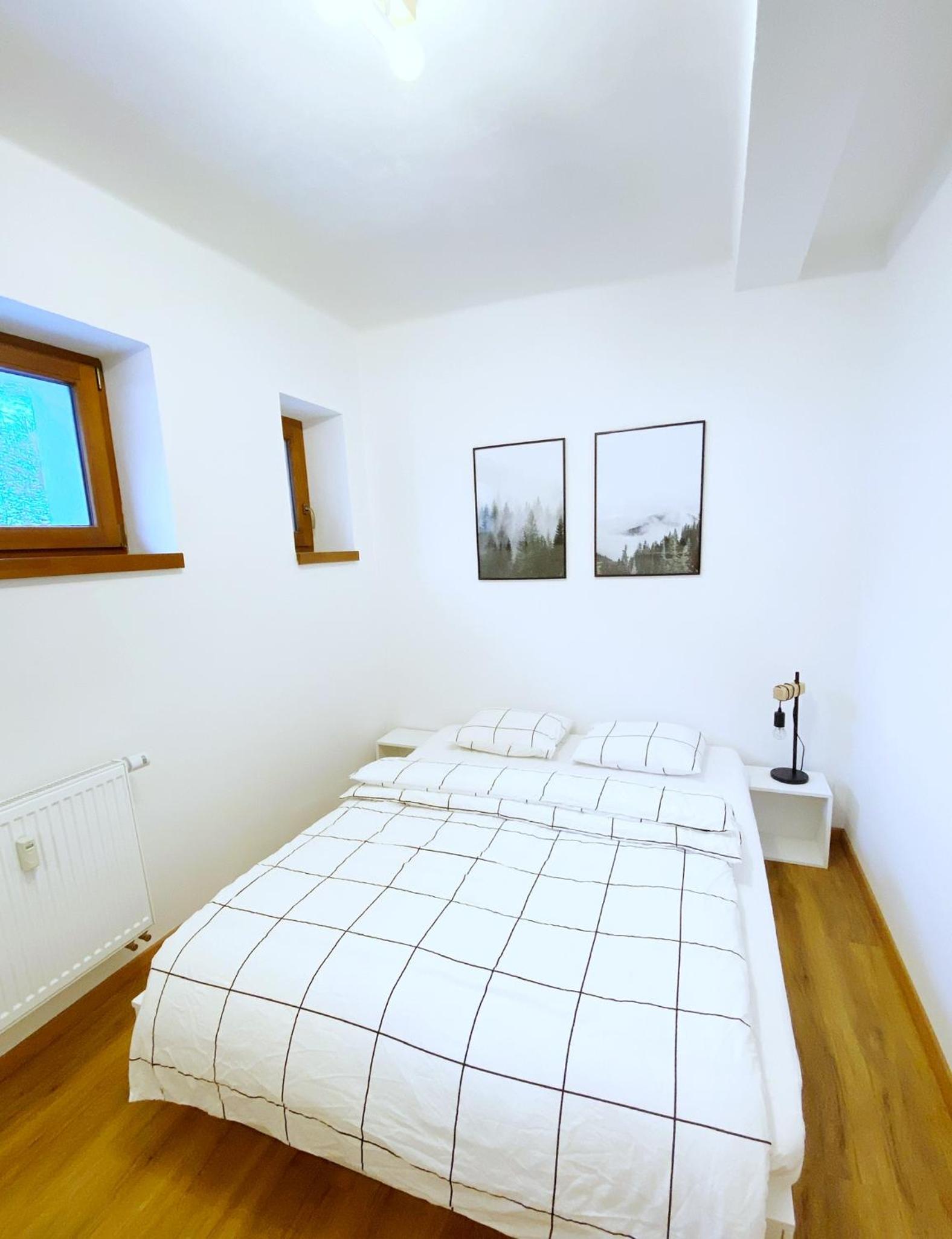 Three-Bedroom Apartment photo 3