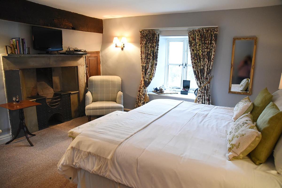 Double or Twin Room with Private External Bathroom photo 3