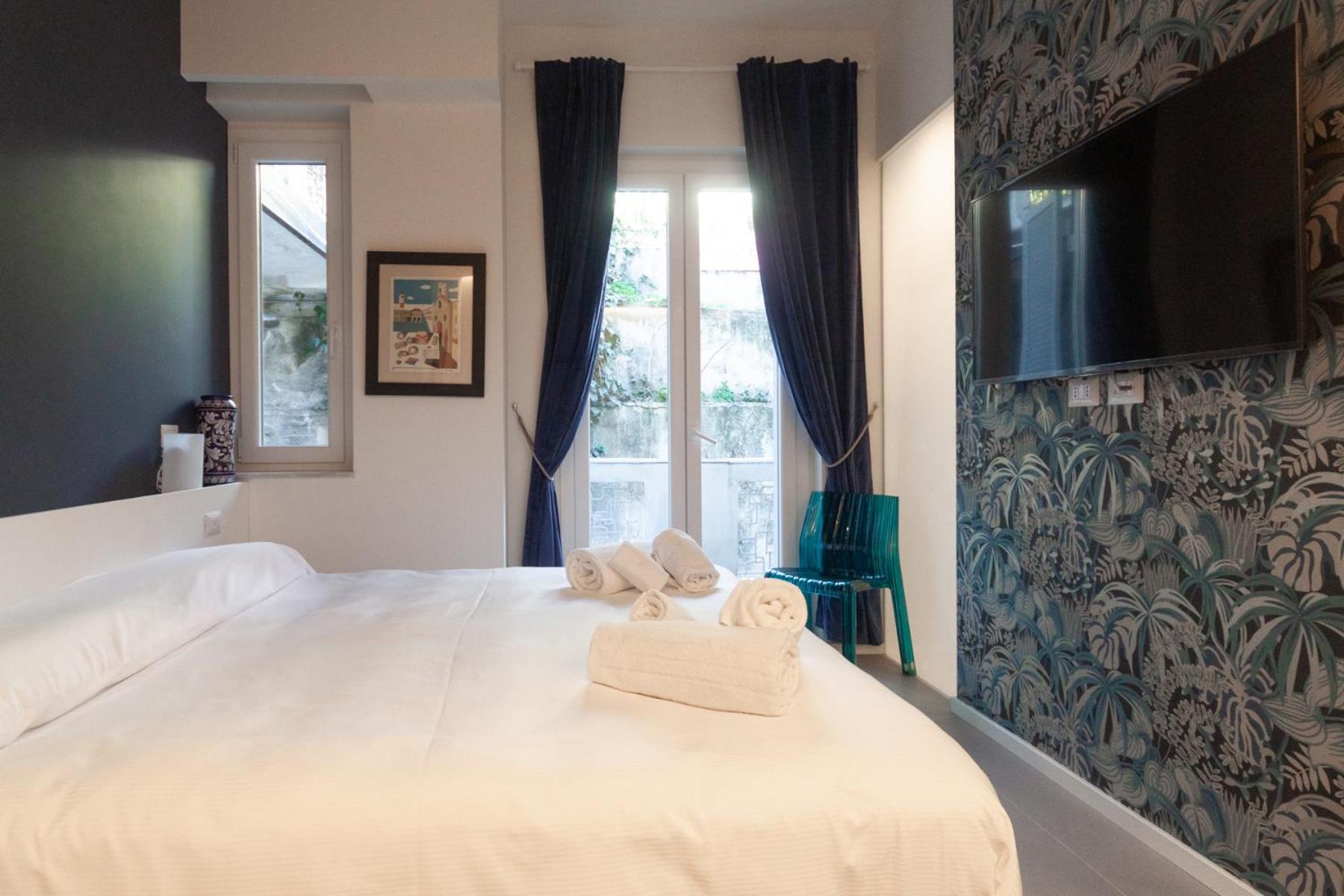 Double Room with Balcony - Photo 1