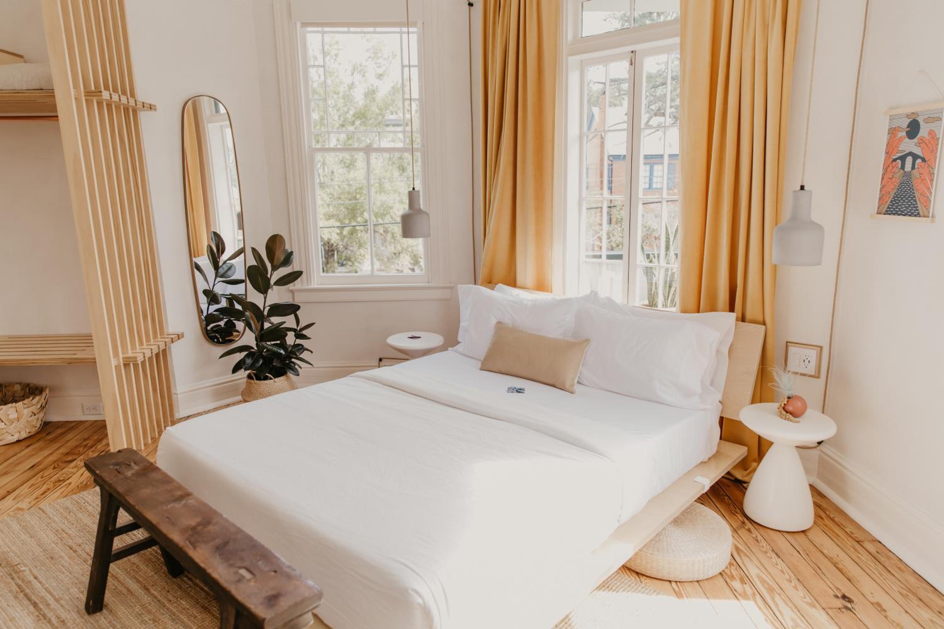Queen Room - Photo 1