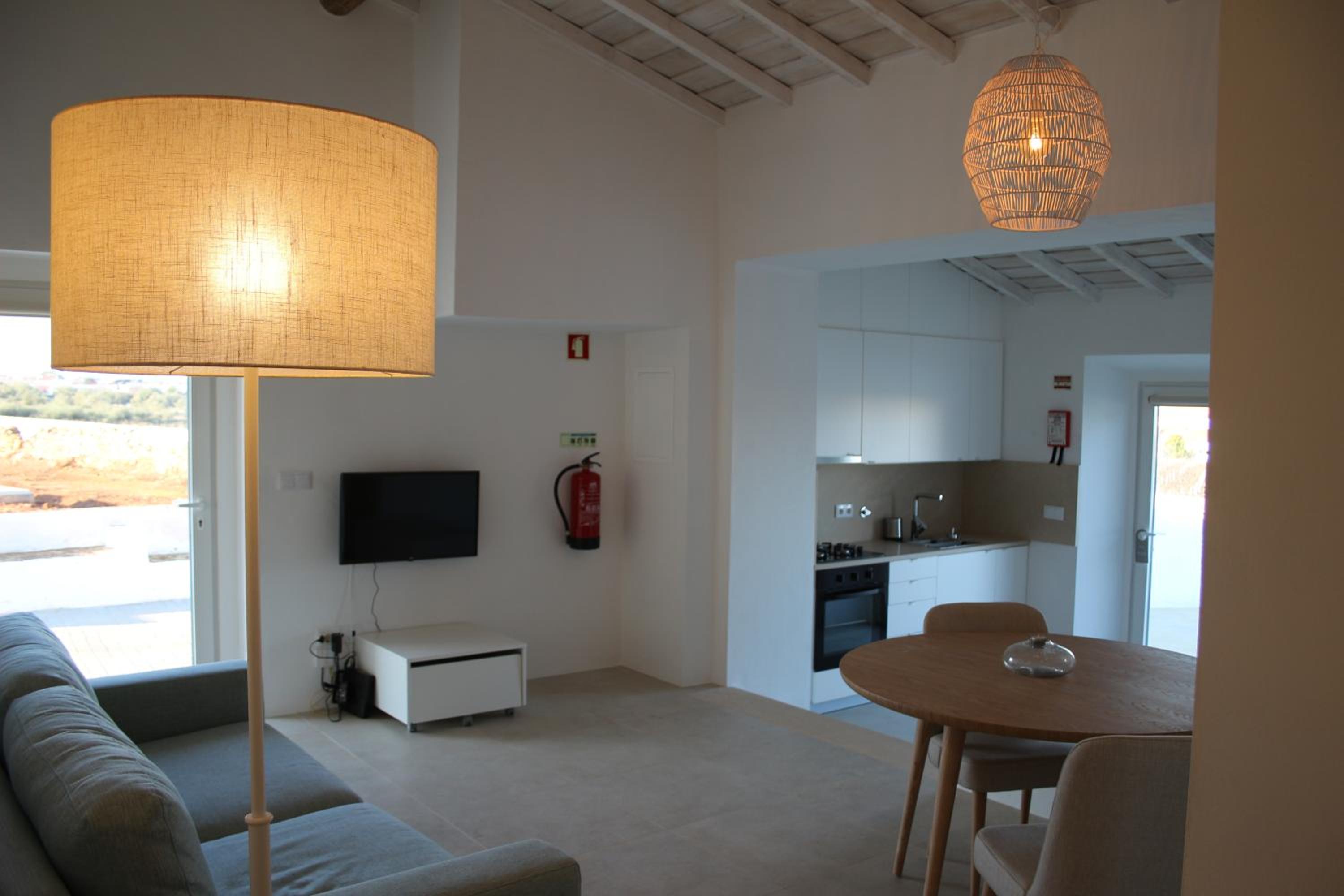 One-Bedroom House photo 1
