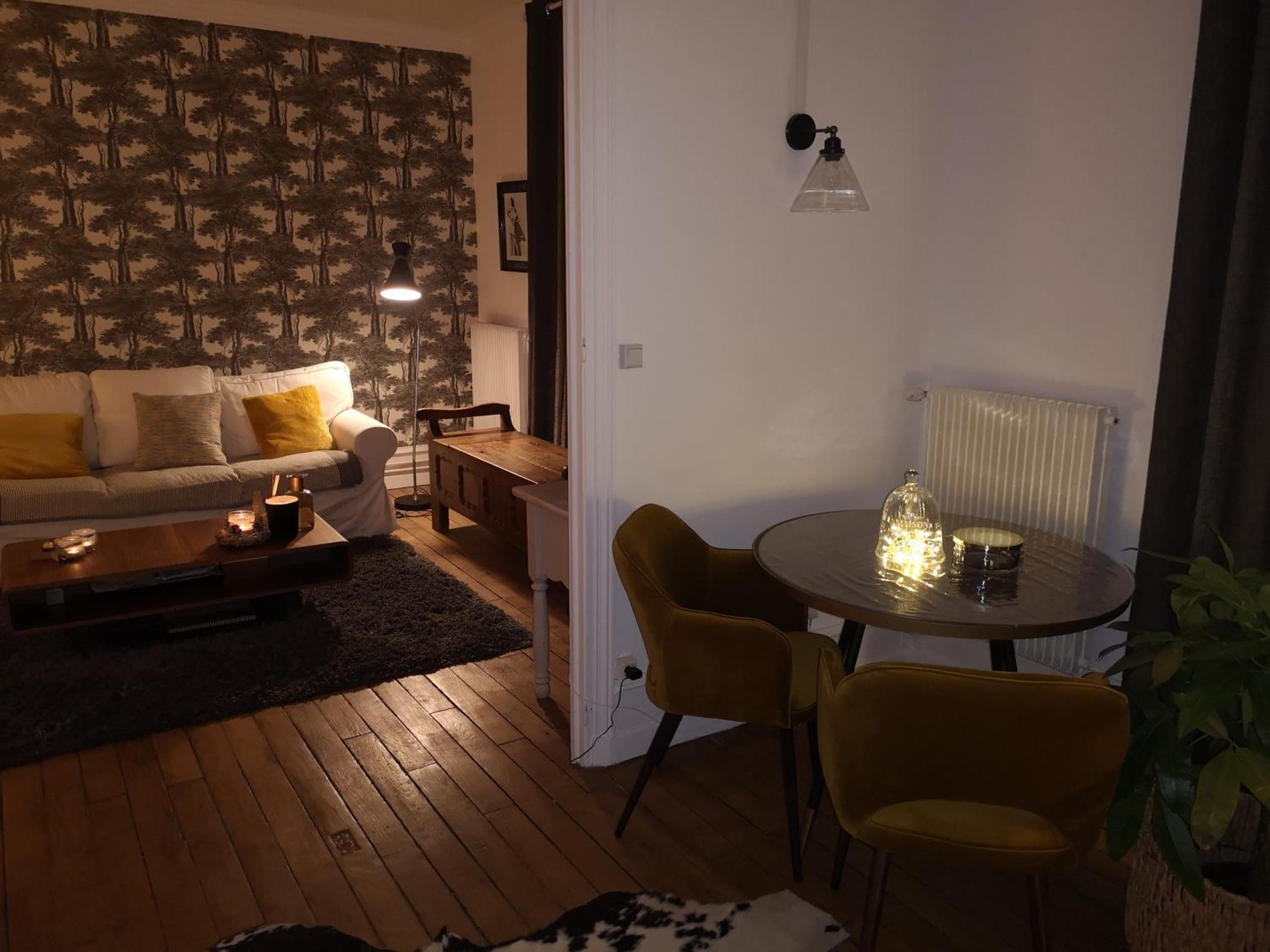 One-Bedroom Apartment - Photo 3