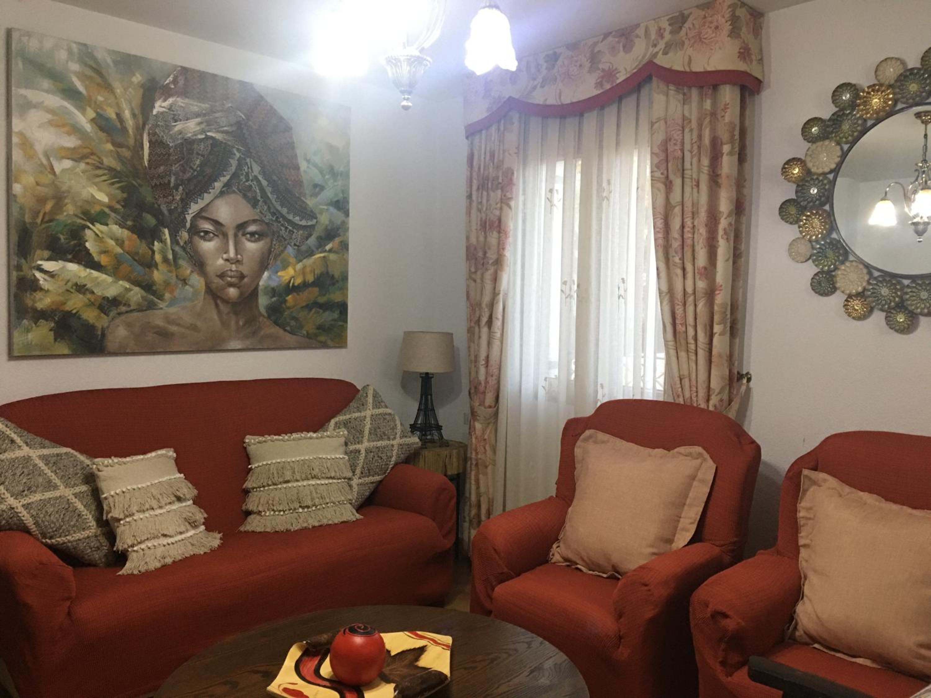 Four-Bedroom House photo 2