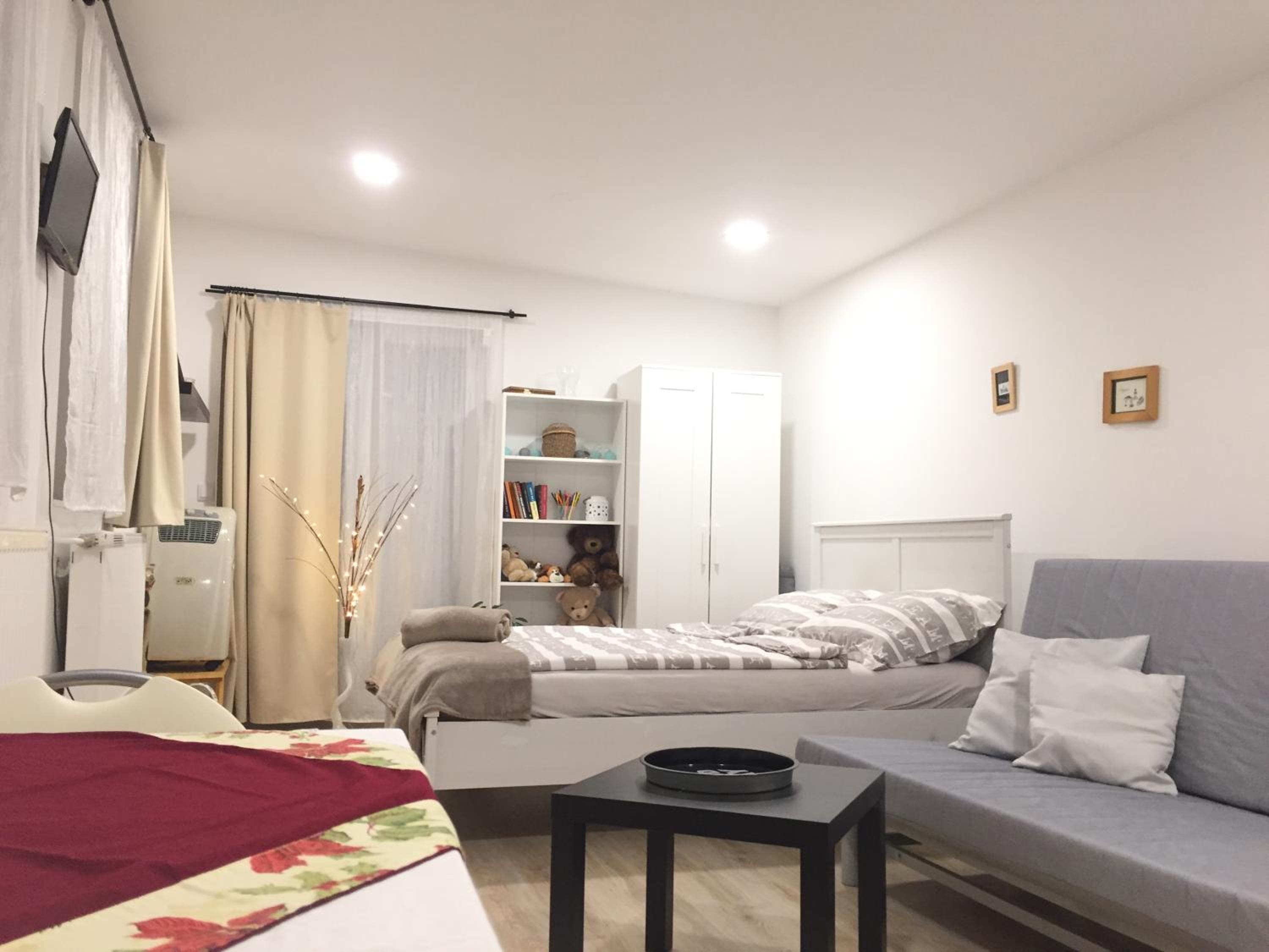 One-Bedroom Apartment - Photo 24