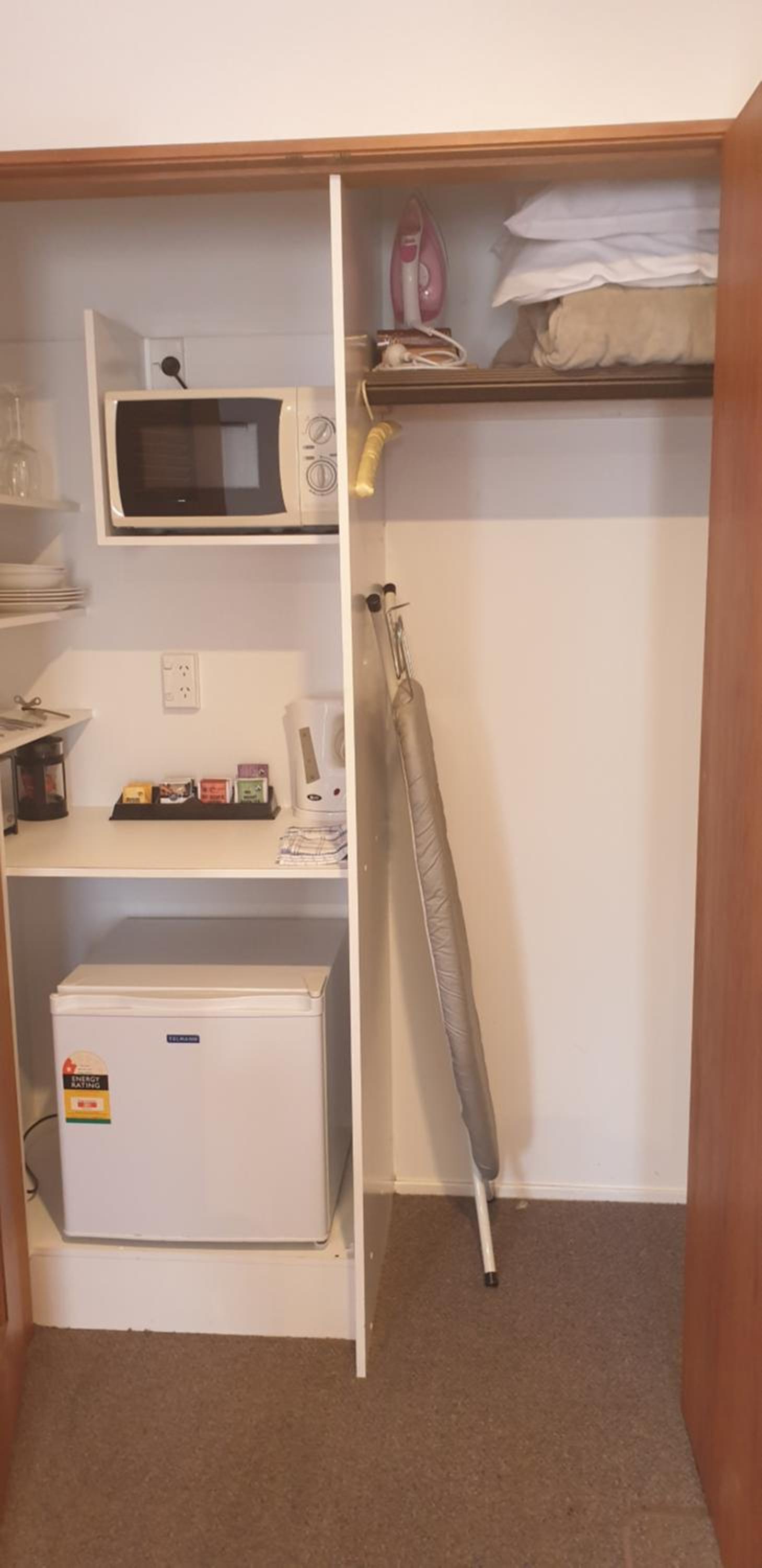 Budget Double Room photo 2