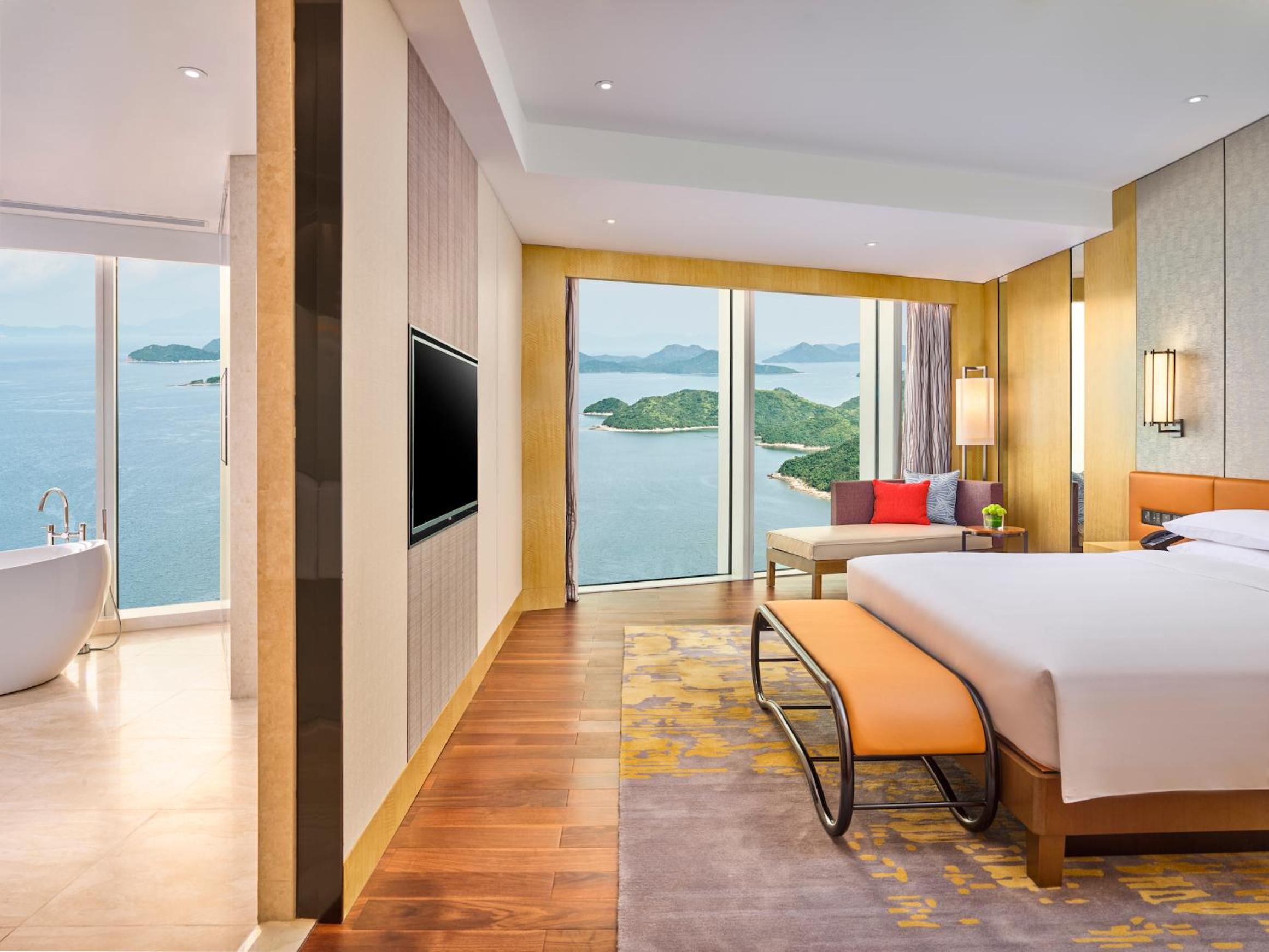 Executive King Suite with Ocean View