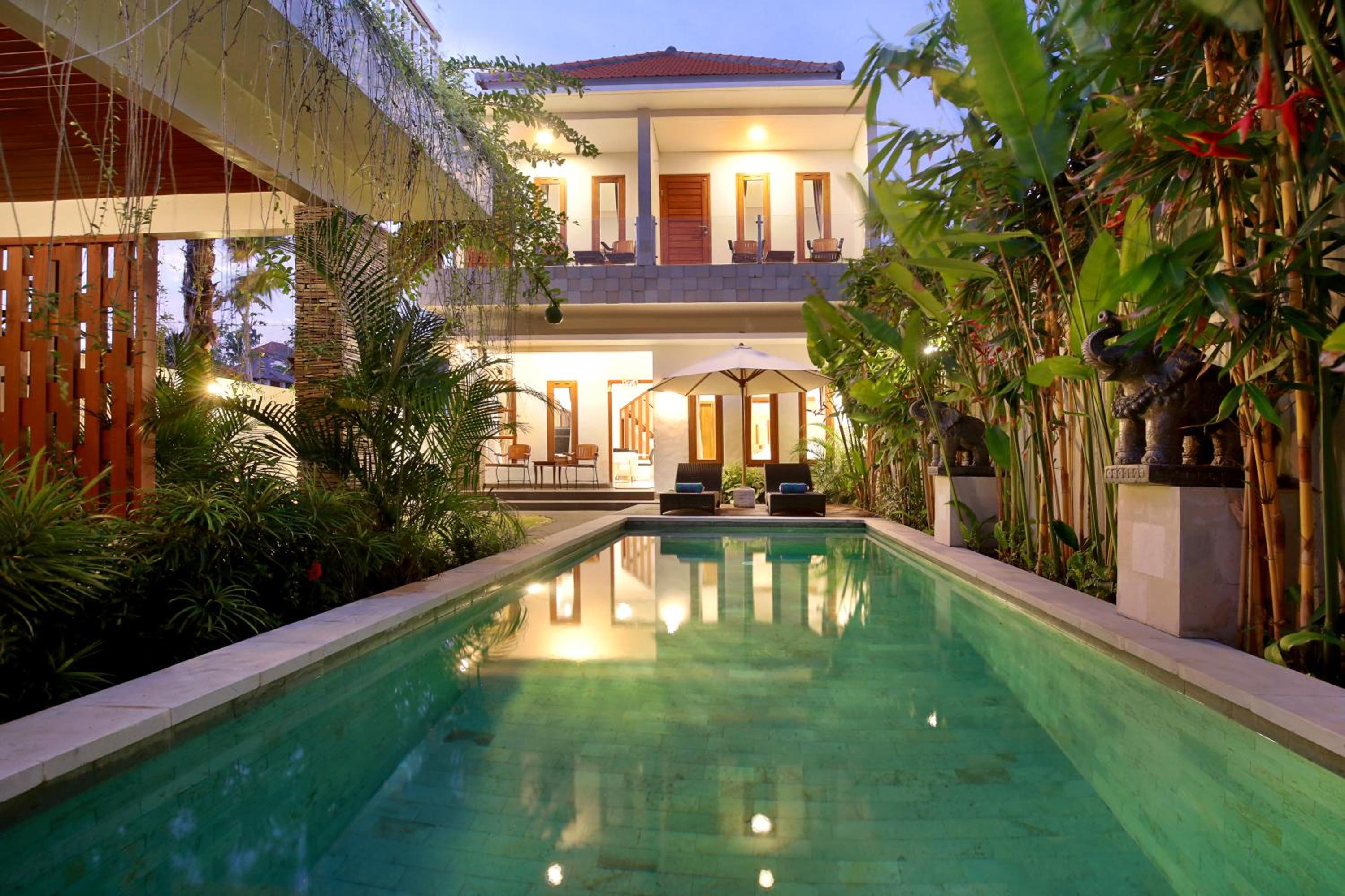 Villa with Private Pool - Photo 48