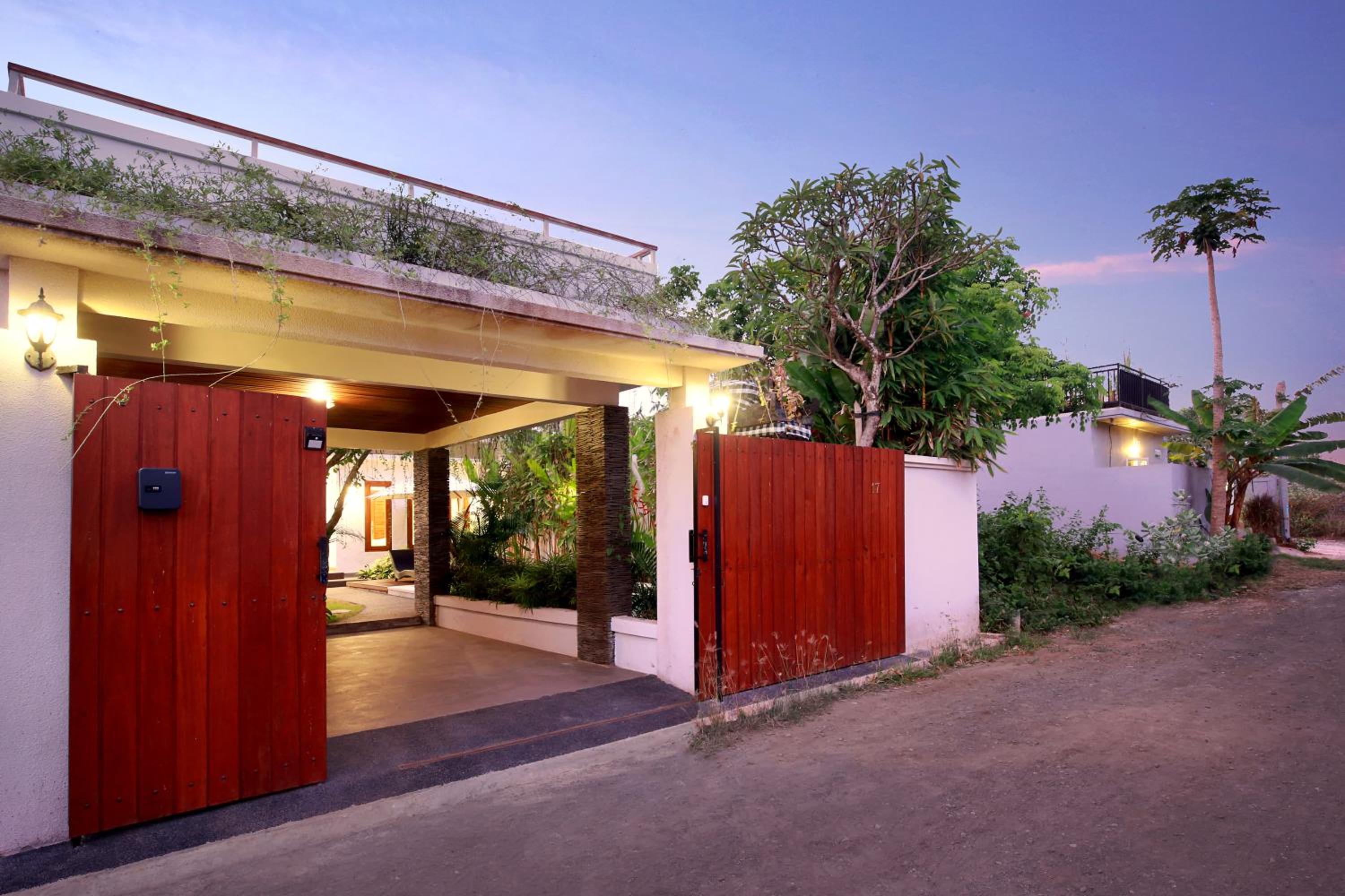 Villa with Private Pool - Photo 45