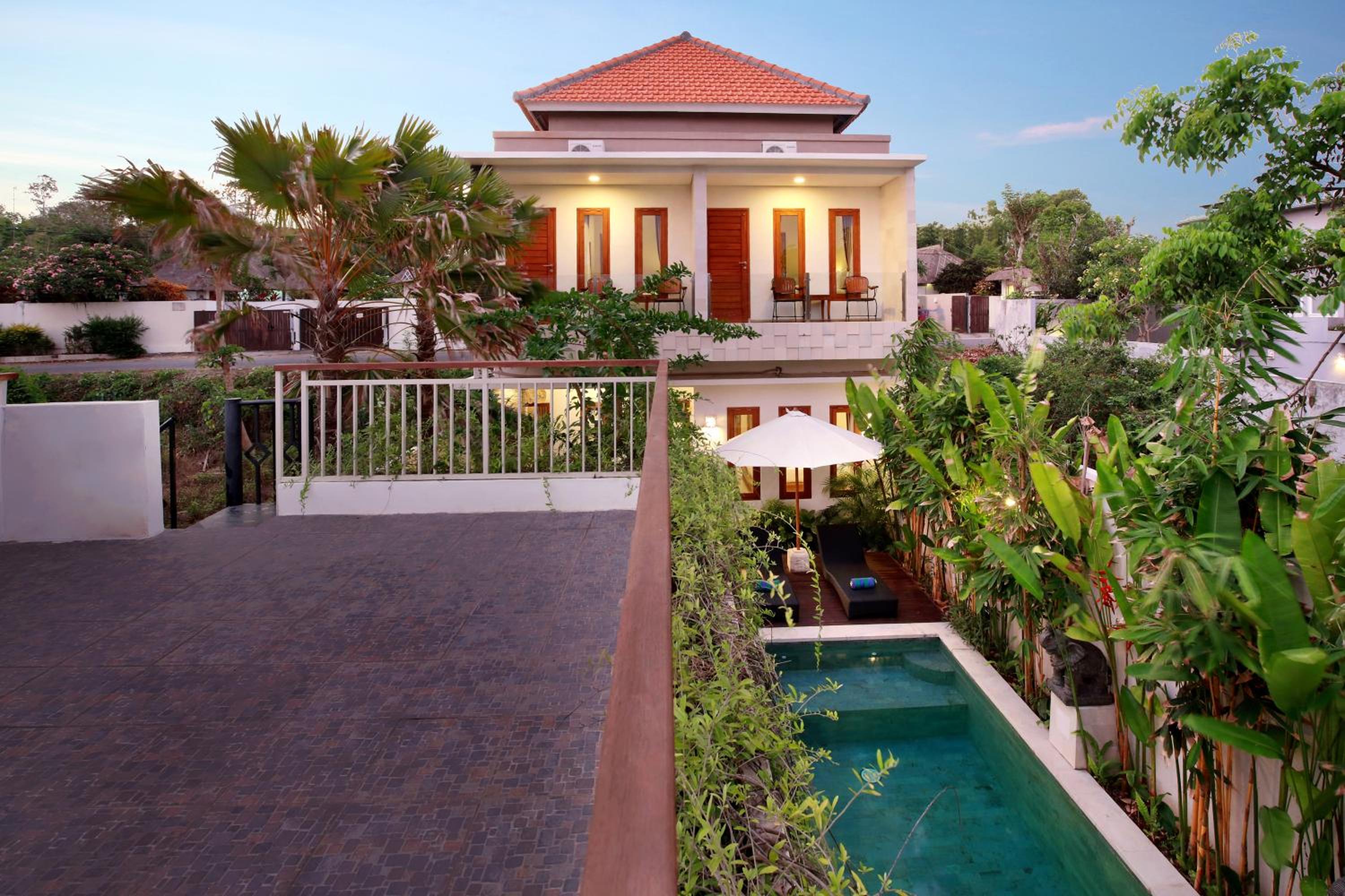 Villa with Private Pool - Photo 44