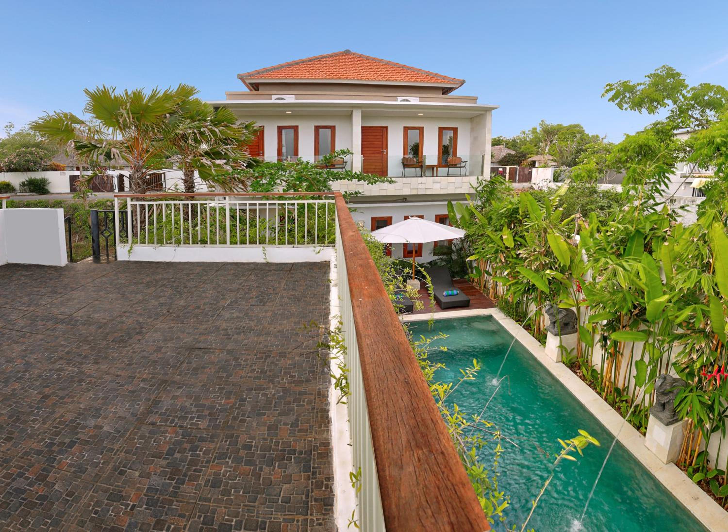 Villa with Private Pool - Photo 43