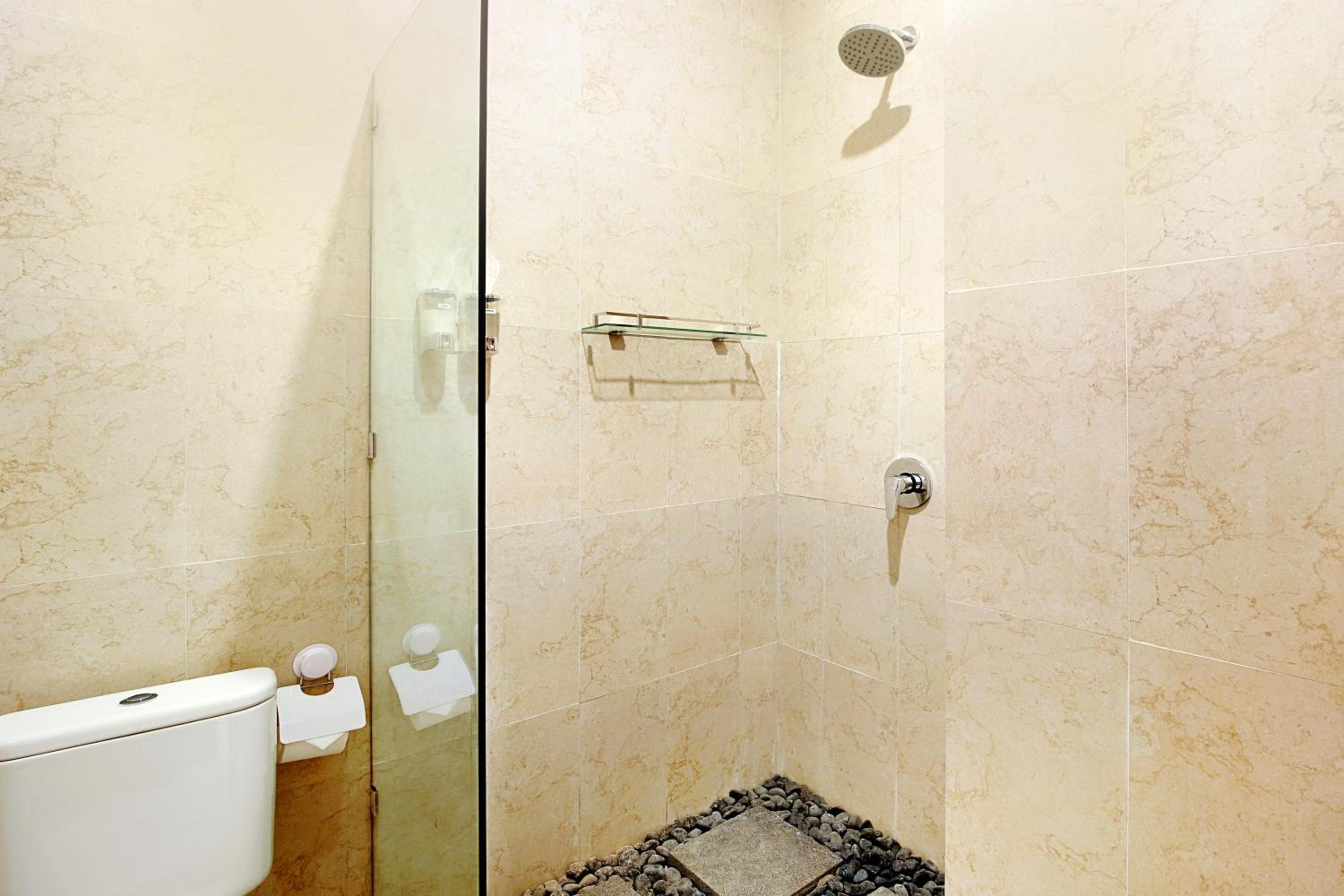 Villa with Private Pool - Photo 25