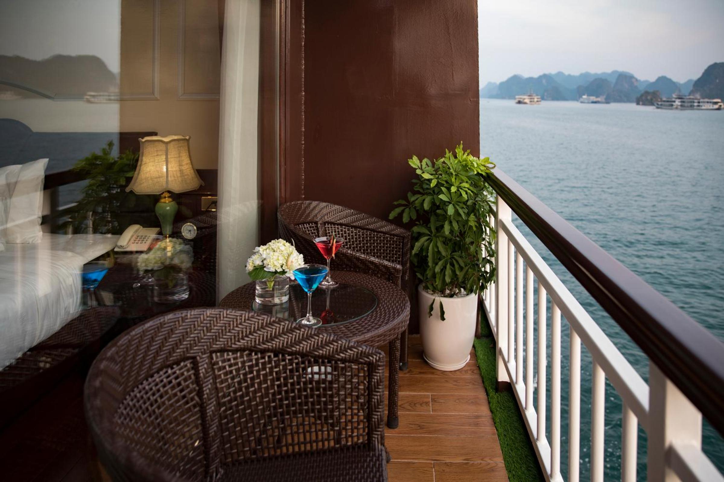Double or Twin Room with Sea View photo 2