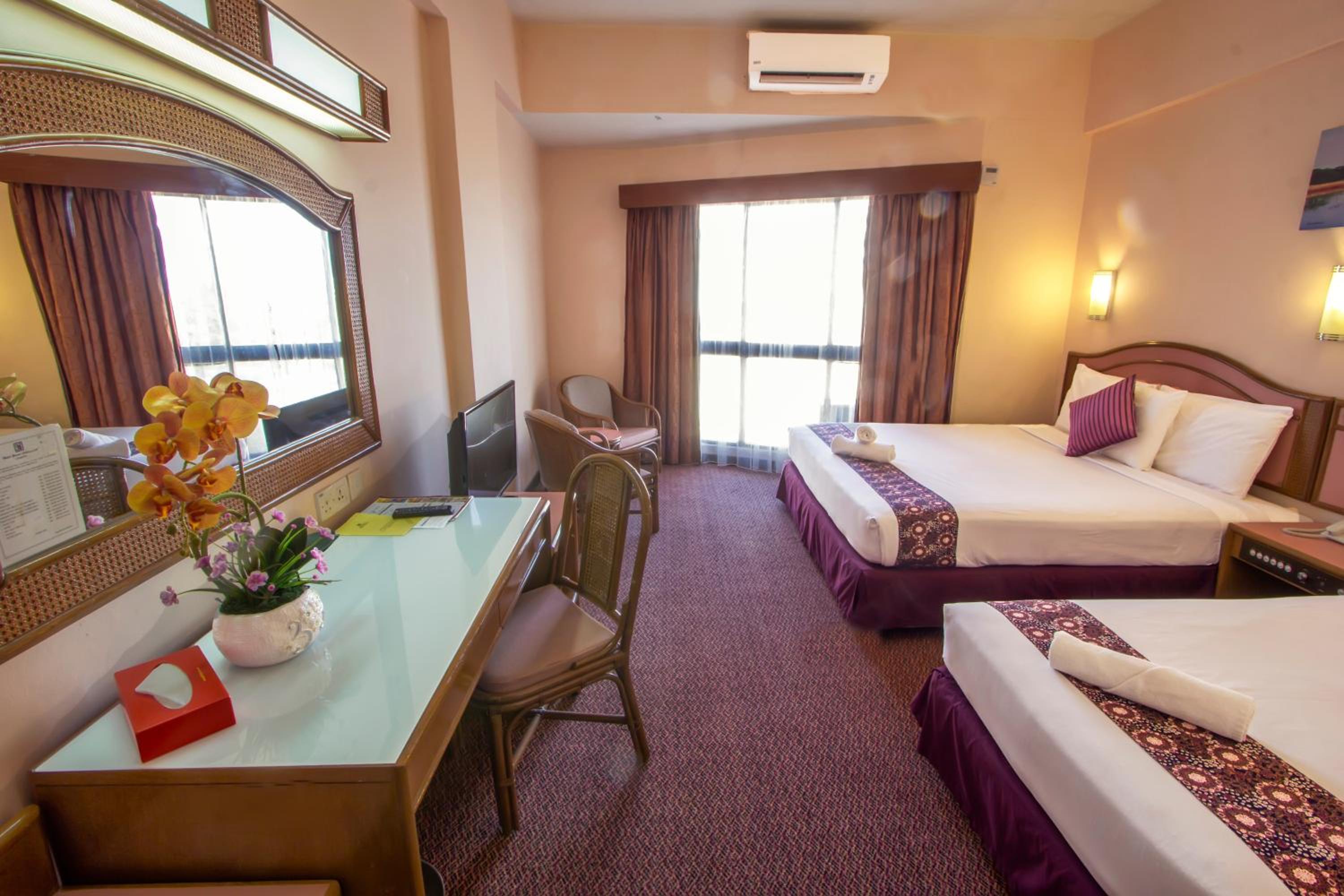 Premium Triple Room - Photo 3