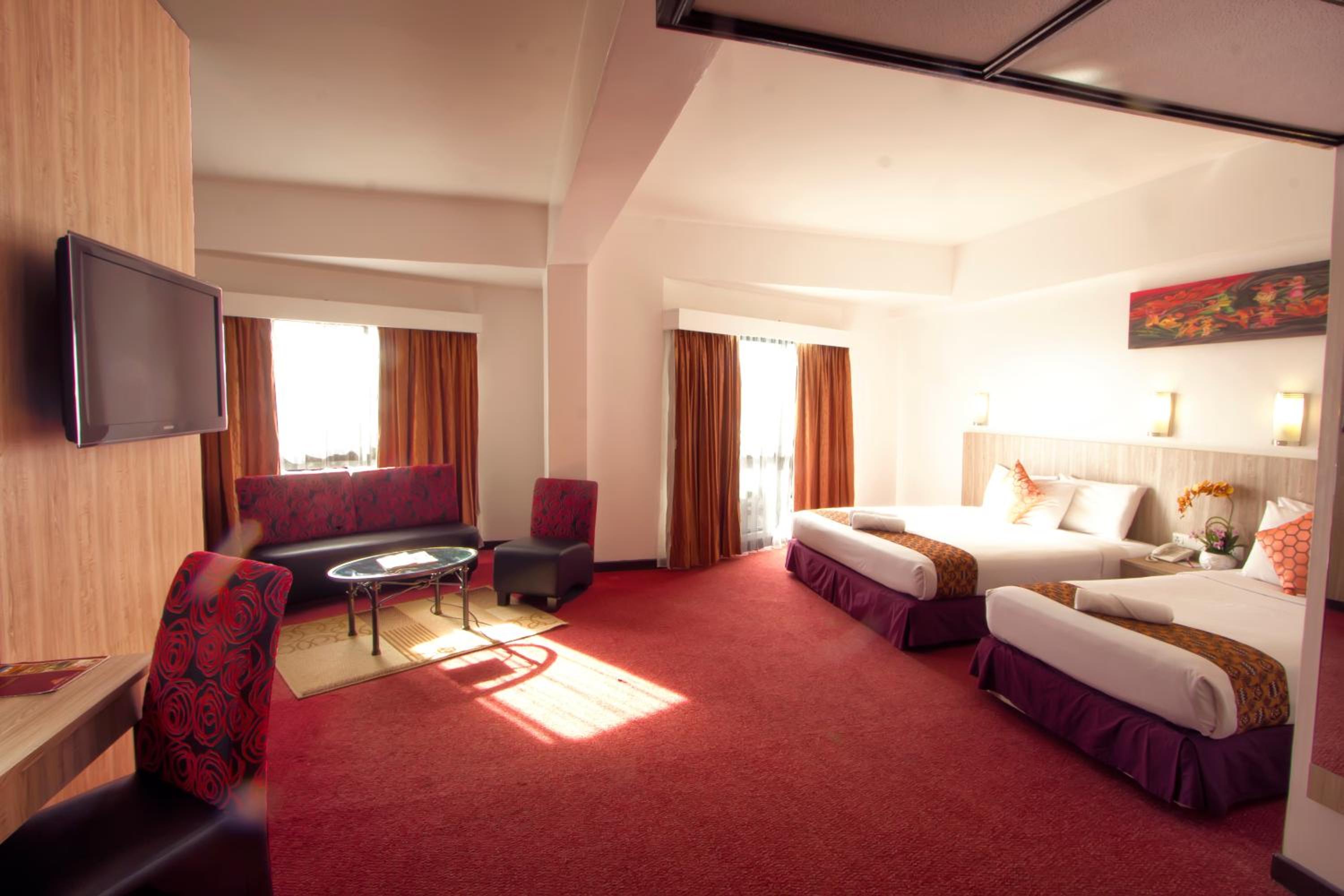 Suite - Photo 4