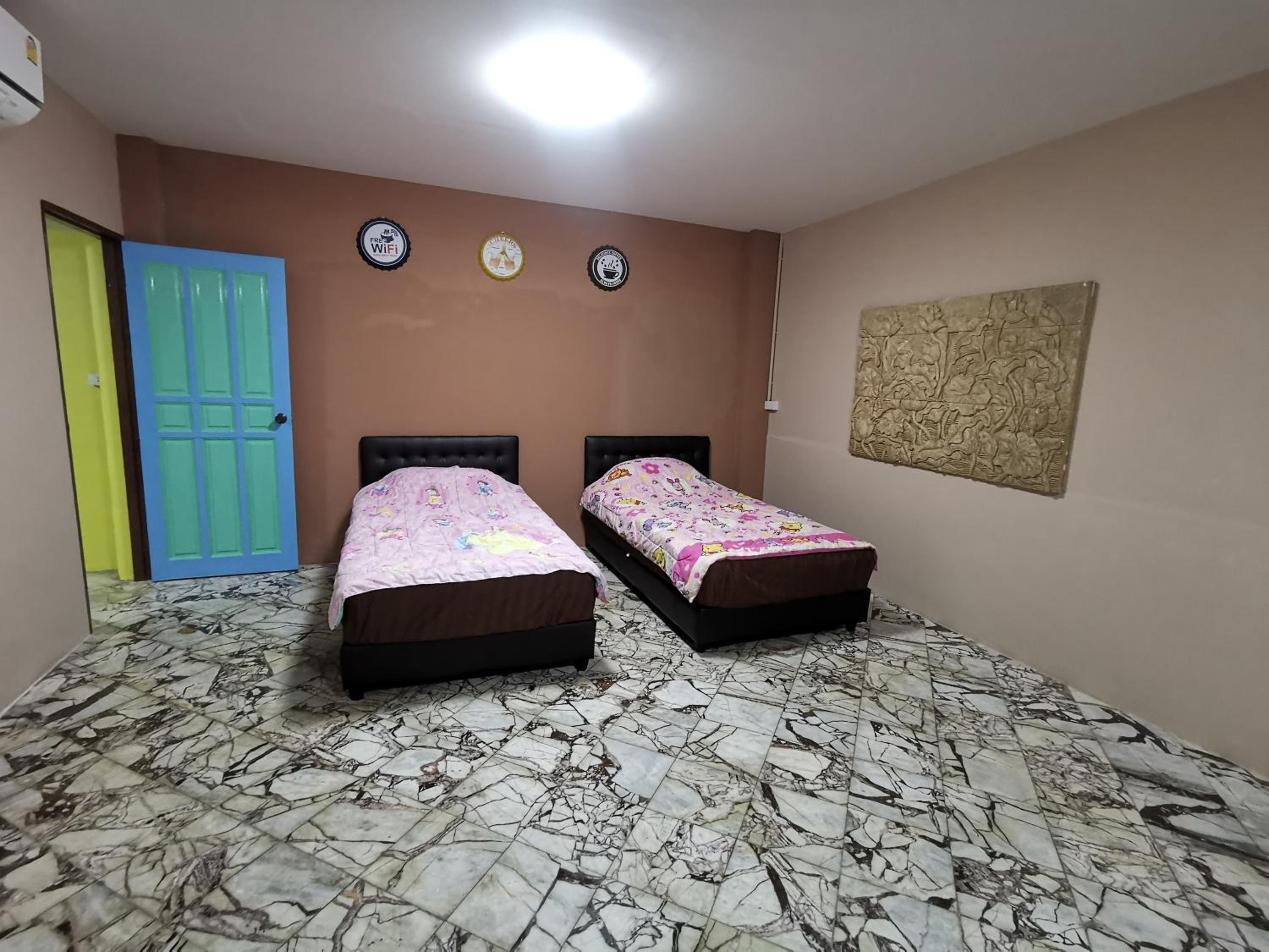 Apartment - Photo 10