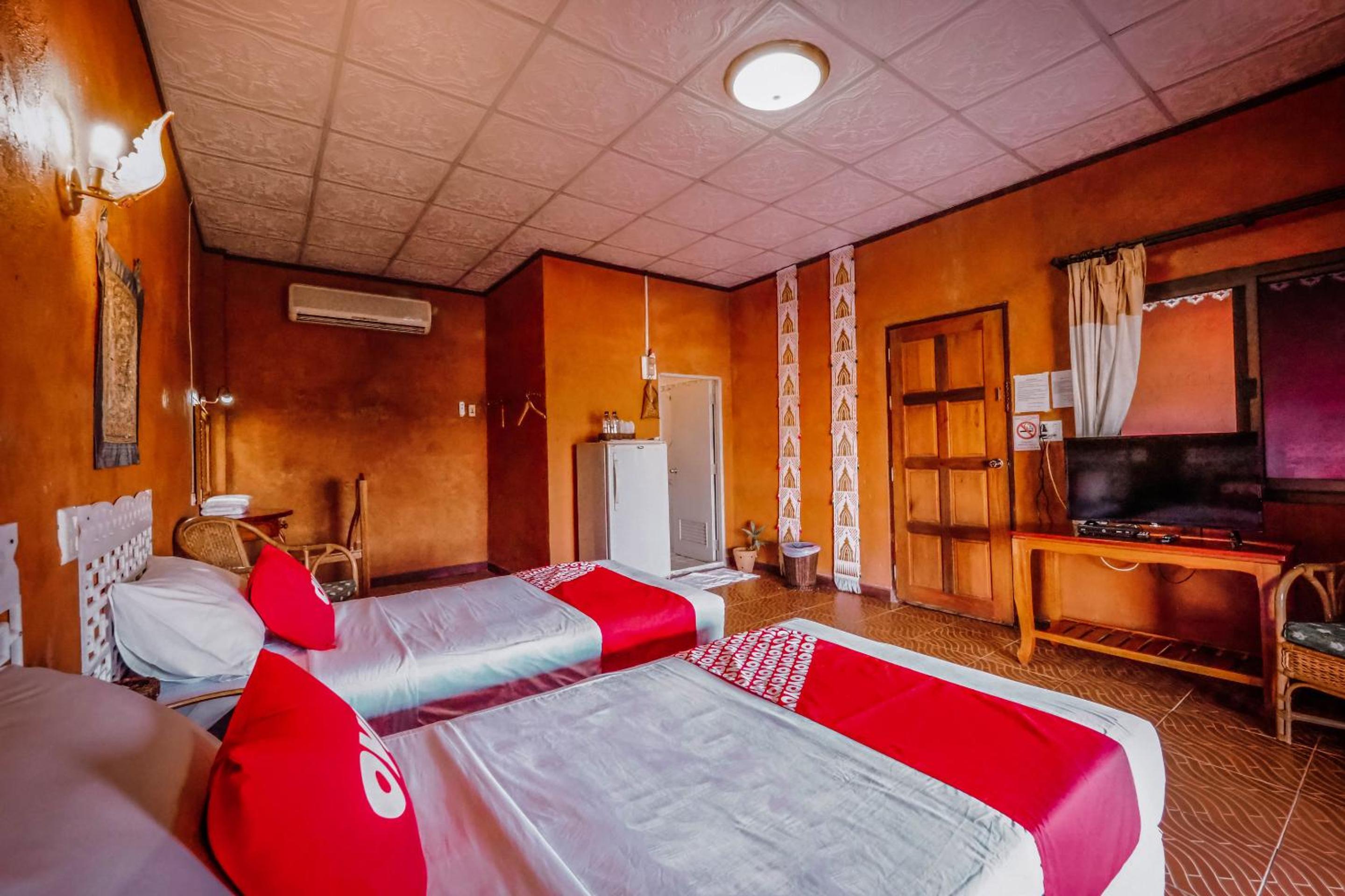 Deluxe Twin Room photo 3