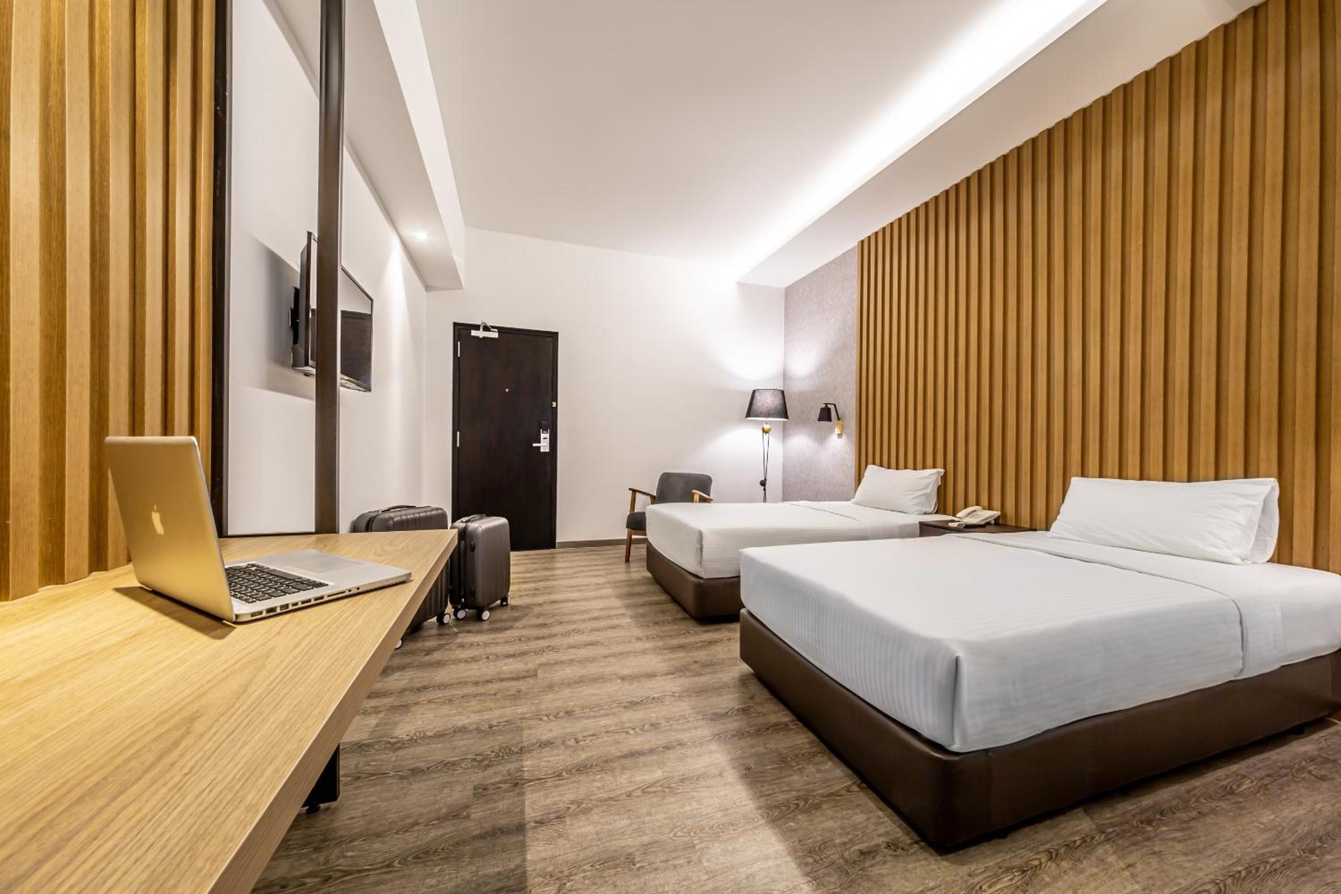 Deluxe Twin Room photo 2