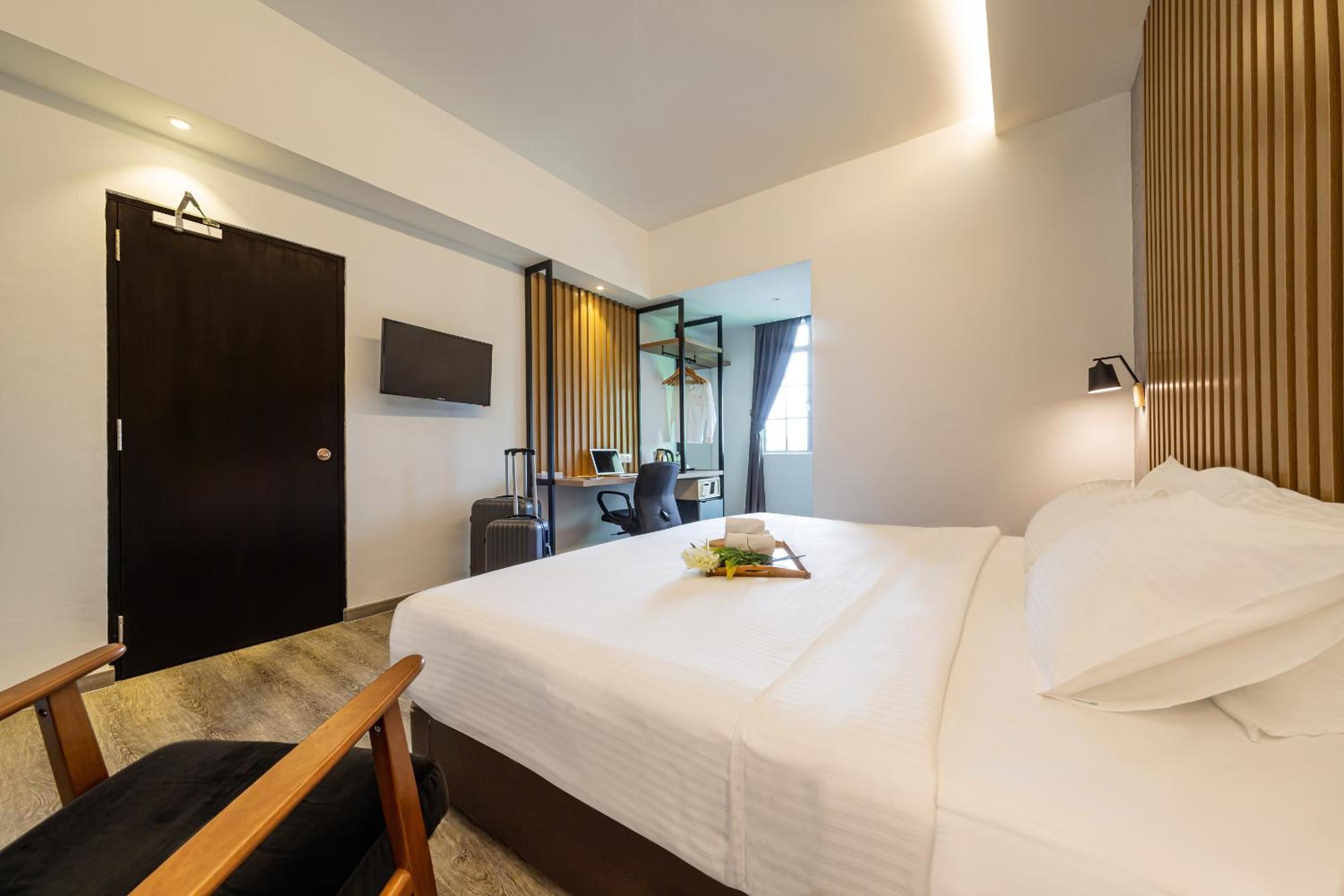 Deluxe Double Room photo 3