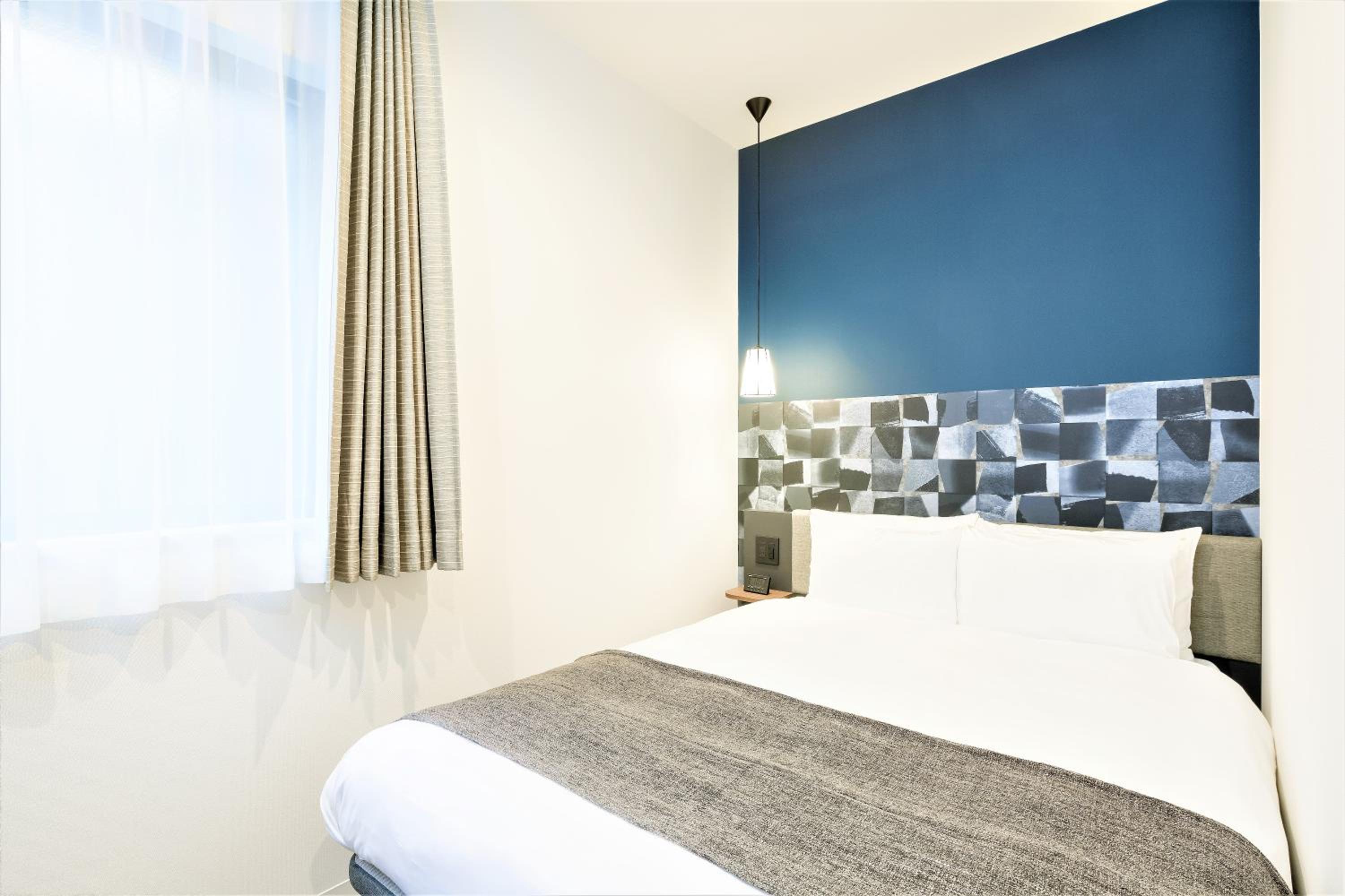 Double Room - Photo 7