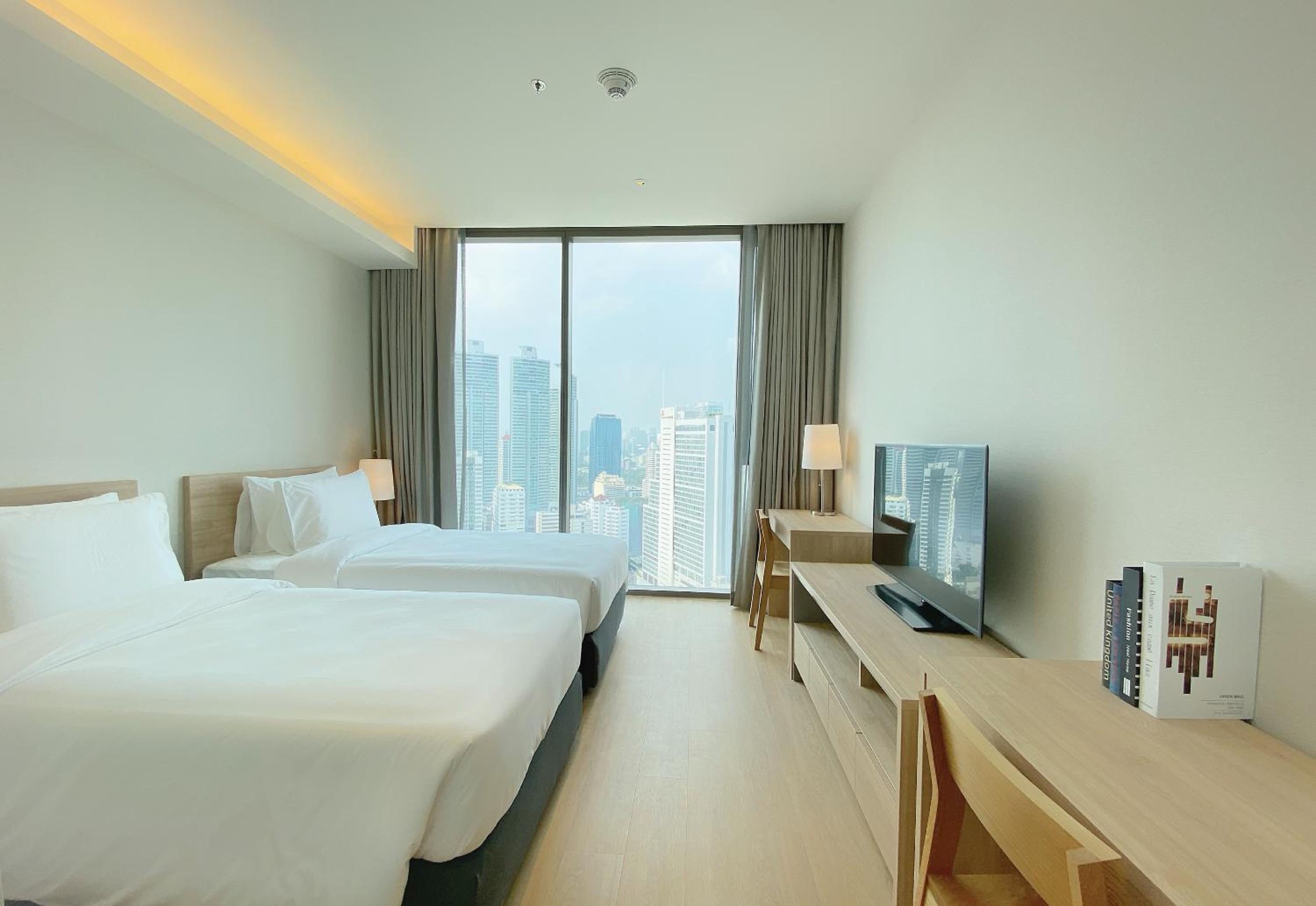 Executive Two-Bedroom Apartment thumbnail 5