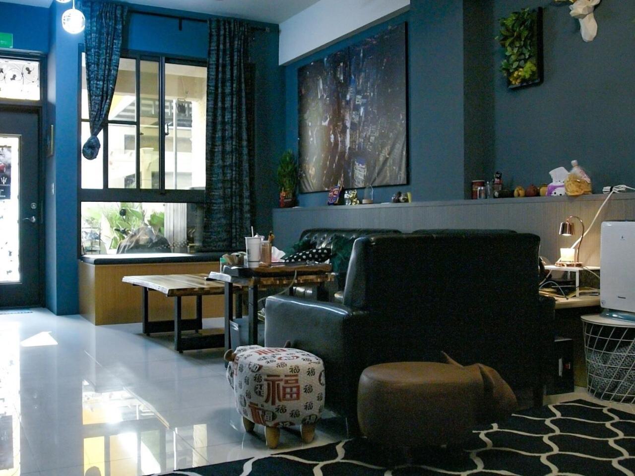 Queen Room with Two Queen Beds photo 2