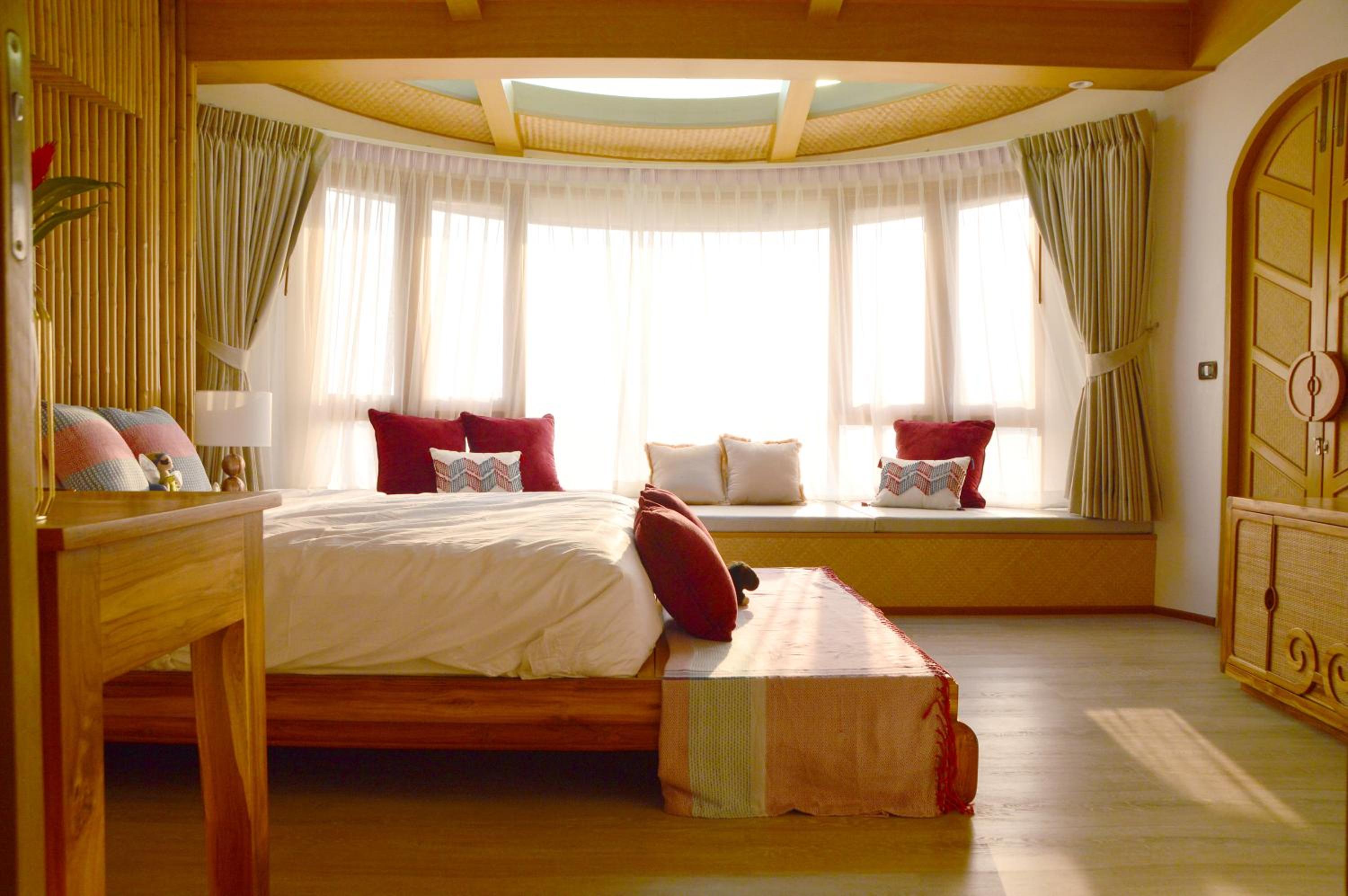 Double Room with Spa Bath - Photo 19