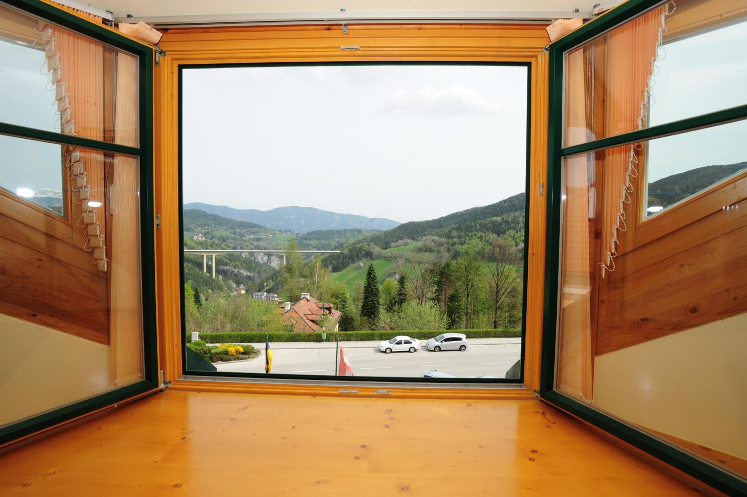 Junior Suite with Balcony photo 2