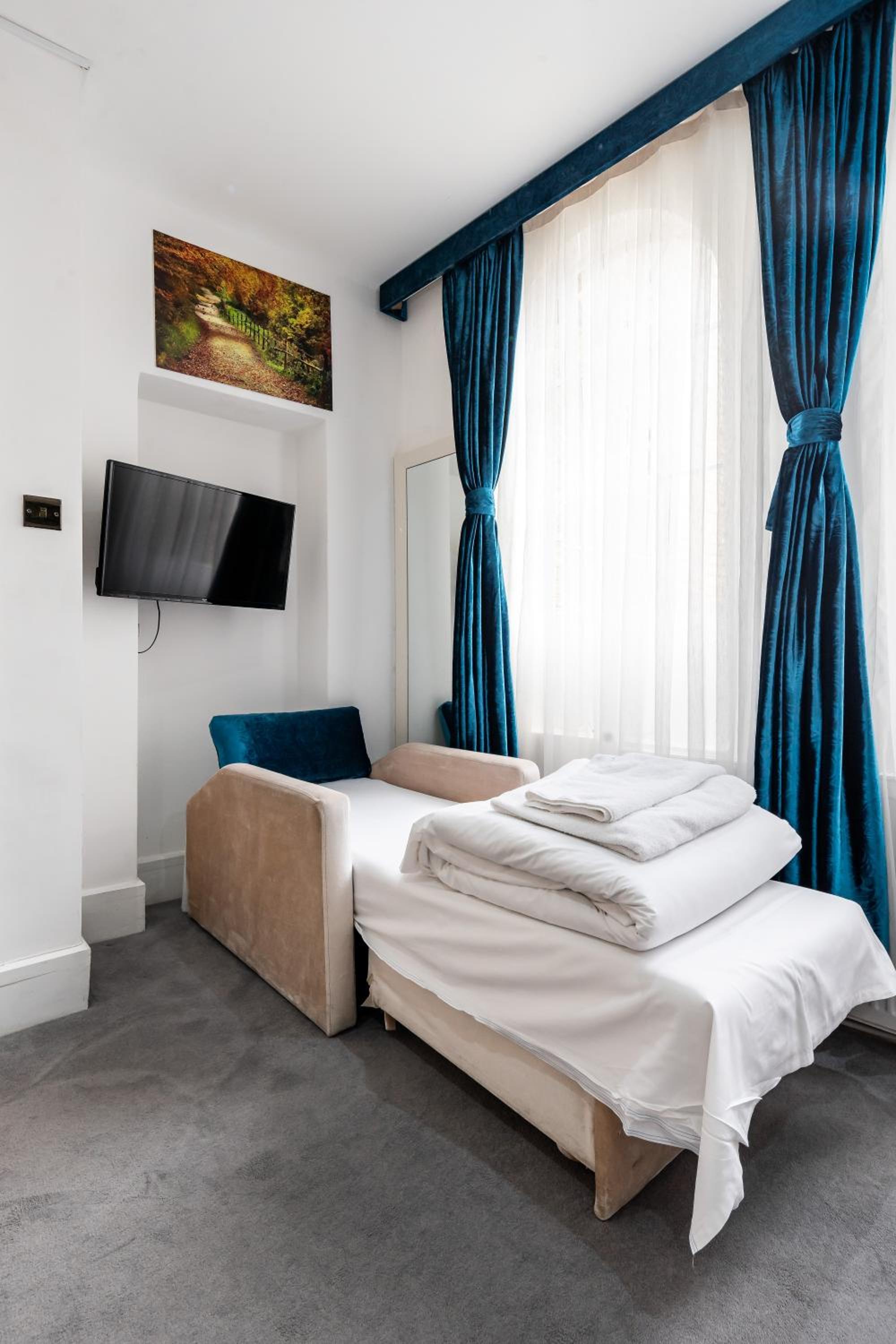 Comfort Triple Room photo 2
