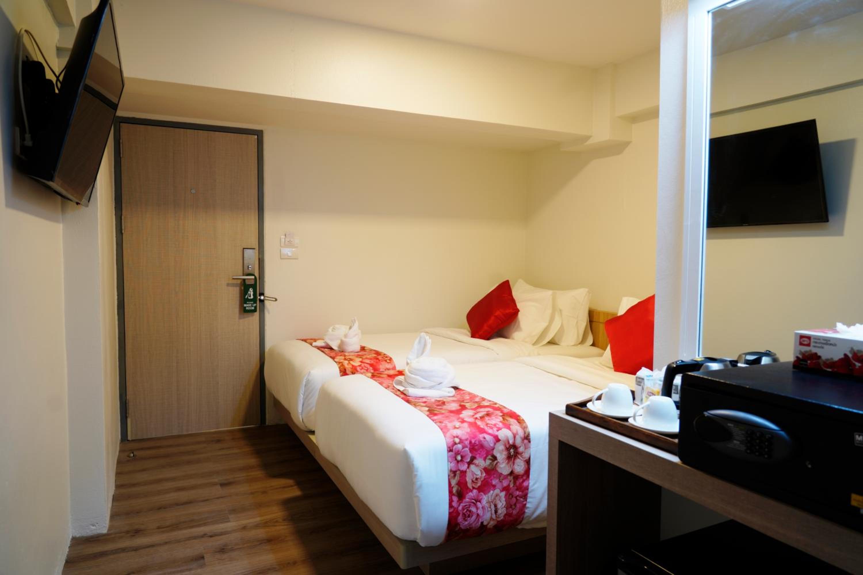 Superior Twin Room photo 2
